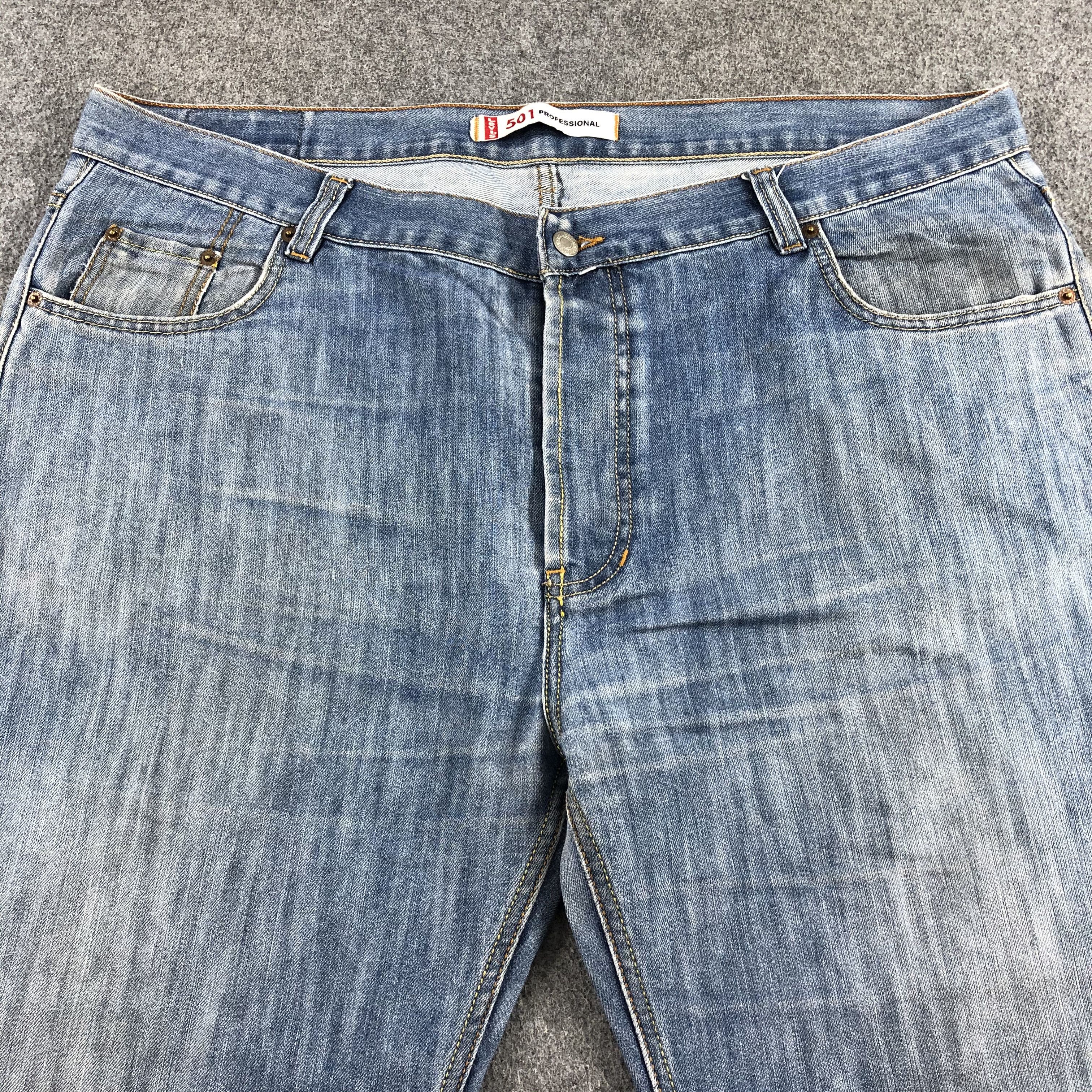 Levi's Vintage Blue Wash Levis 501 Jeans-J1645 Size US 44 / EU 60 - 3 Thumbnail