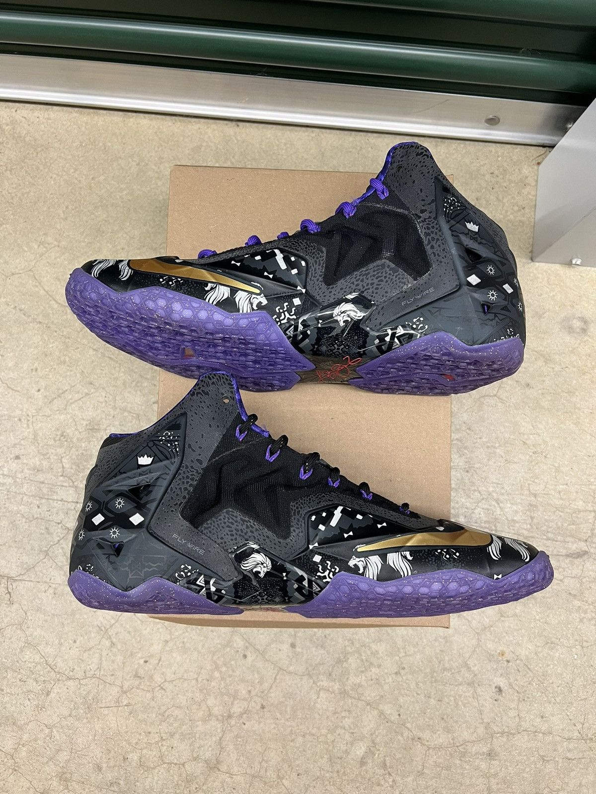 Nike Nike Lebron 11 BHM Size 11 Size US 11 / EU 44 - 3 Thumbnail