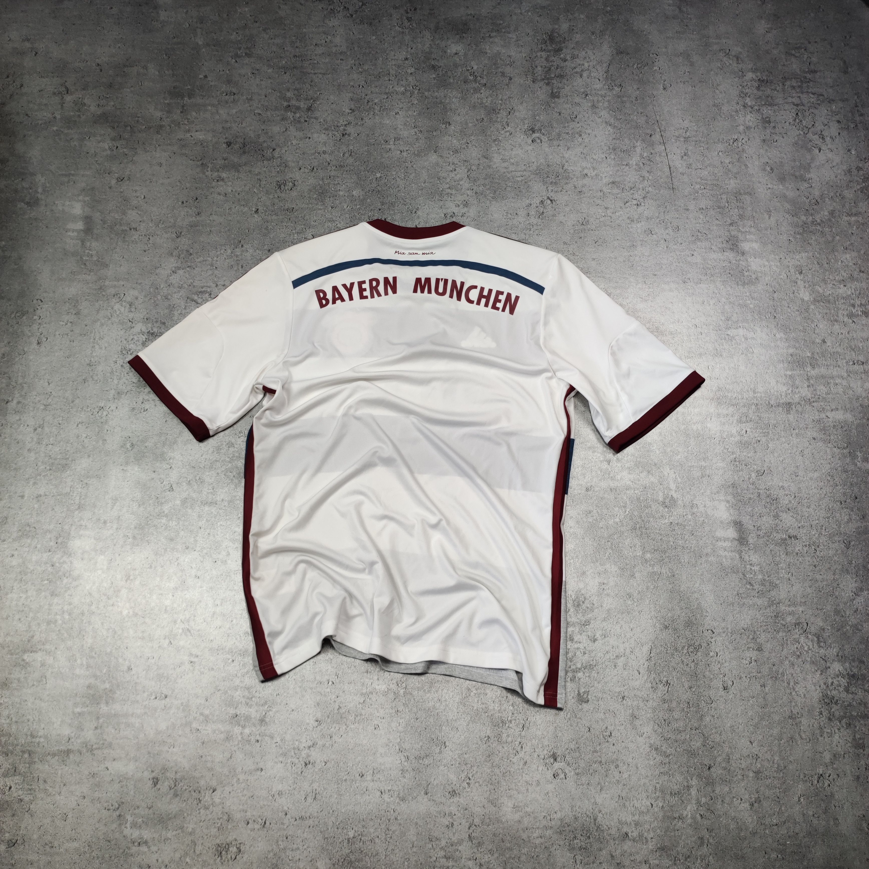 Adidas RARE Football Soccer Bayern Munich 2015 Away Adidas Jersey Size US L / EU 52-54 / 3 - 11 Thumbnail