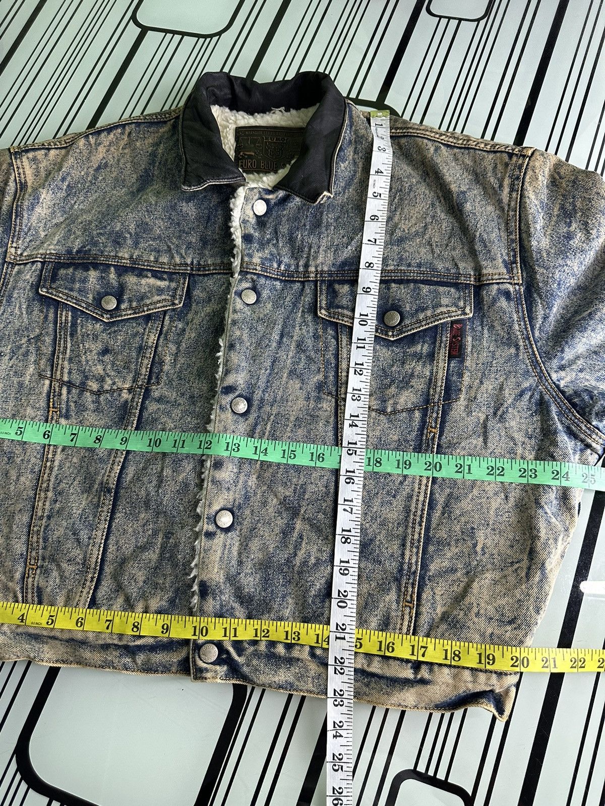 Wrangler Vintage Wrangler Euro Blue System Distred Denim Jacket Size US L / EU 52-54 / 3 - 16 Thumbnail