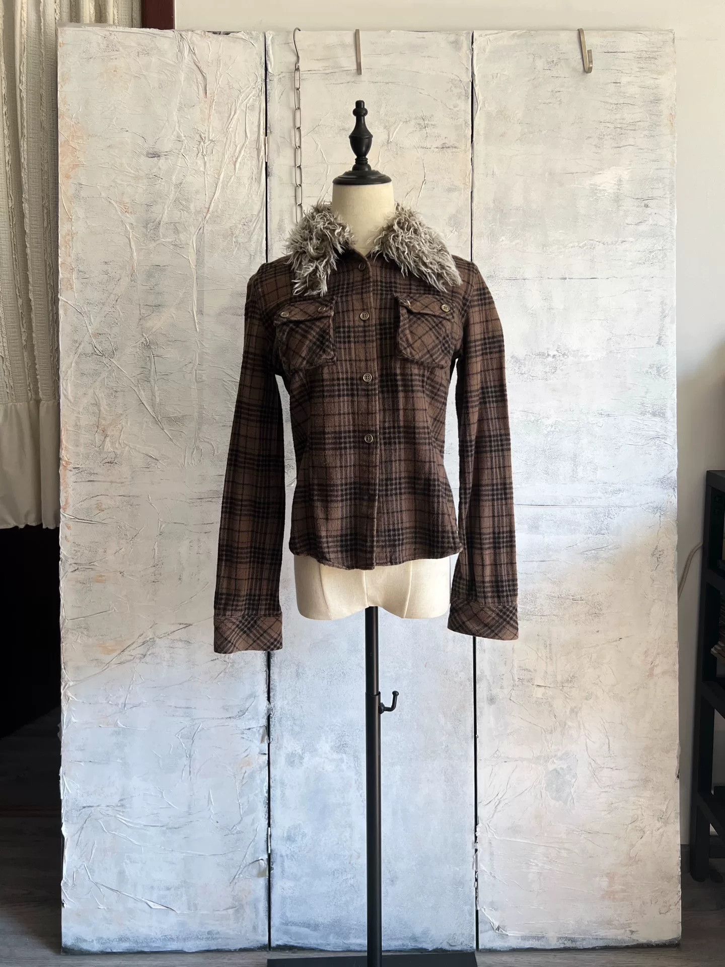 Vintage Vintage Japanese Plaid Fur Collar Jacket Size S / US 4 / IT 40 - 1 Thumbnail