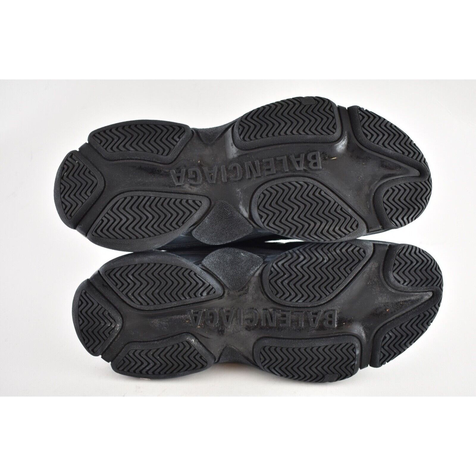 Balenciaga Triple S V2 Noir Suede Nylon Speed Flat Trainer Sneaker 40 Size US 10 / IT 40 - 9 Thumbnail