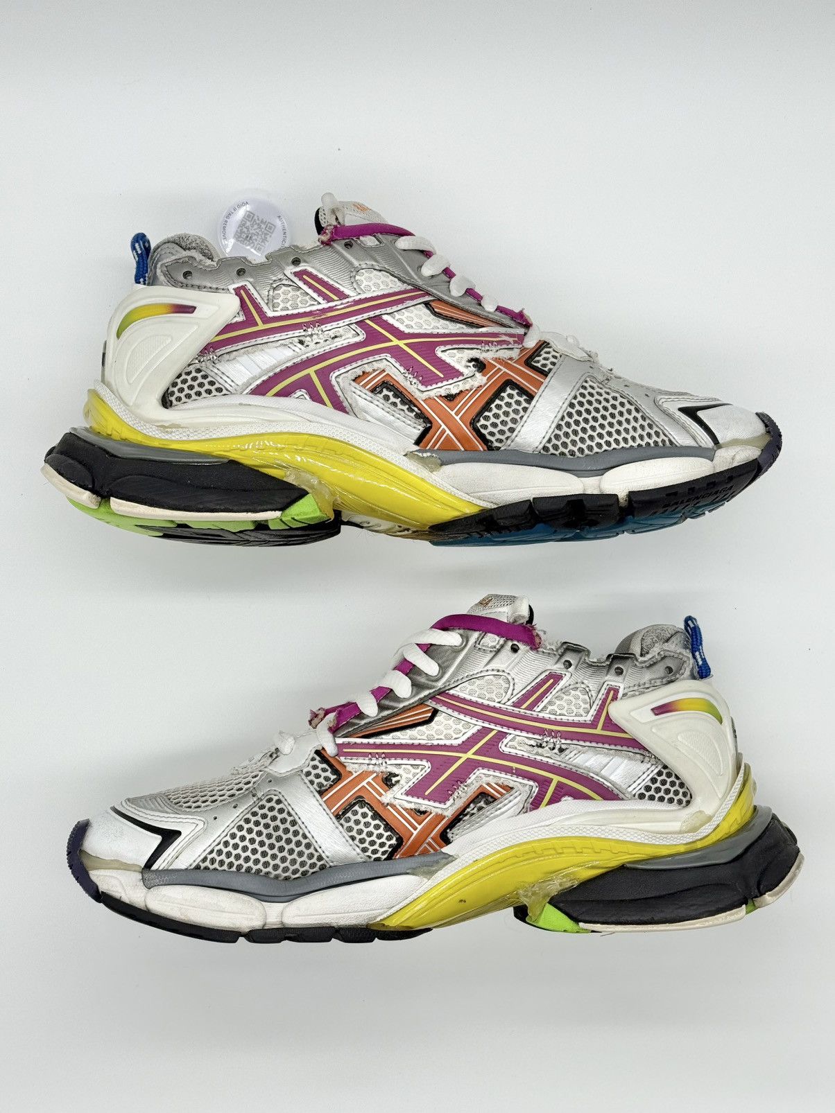 Balenciaga Size 9 - Balenciaga Runner Sneaker Multi-Color Size US 9 / EU 42 - 3 Thumbnail