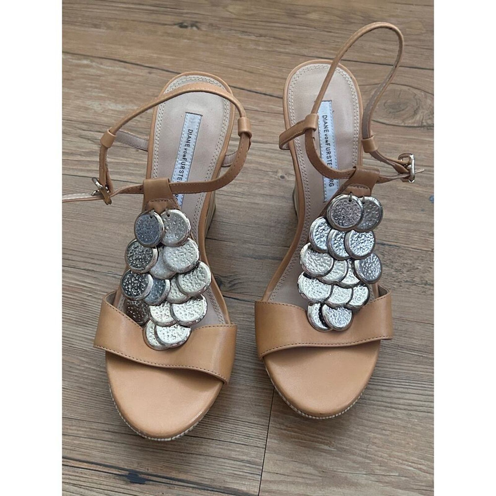 Diane von Furstenberg Preloved-Diane Von Furstenberg- platform wood wedges-7.5 Size US 7.5 / IT 37.5 - 2 Thumbnail