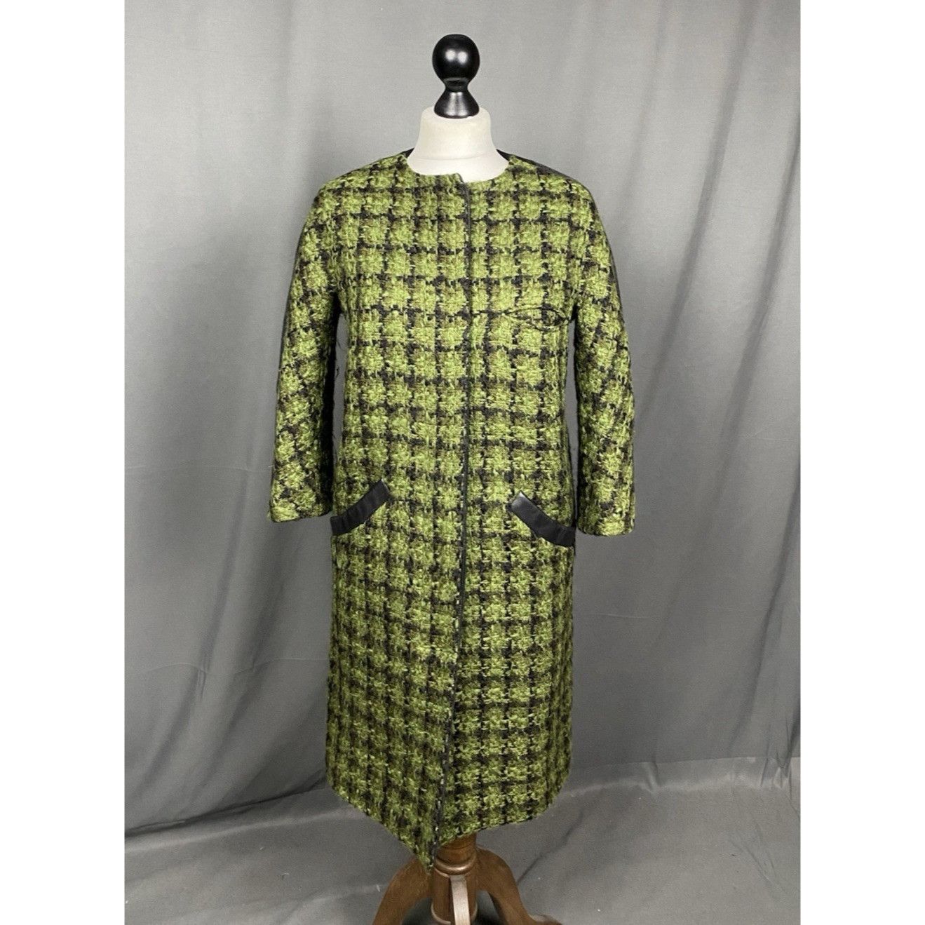 Louis Vuitton Louis Vuitton Green Tweed & Leather Trim Colarless Coat Size Size S / US 4 / IT 40 - 1 Thumbnail
