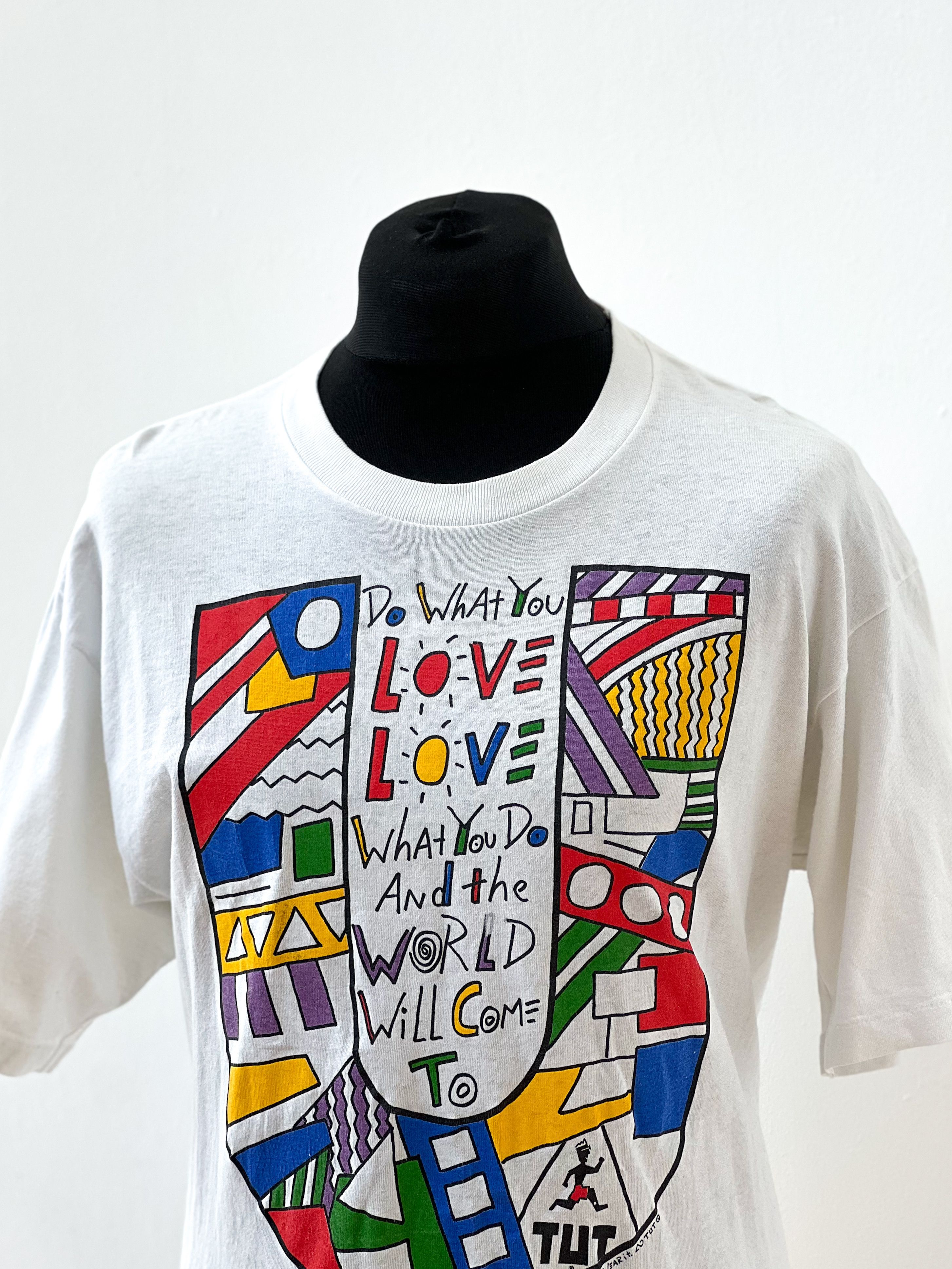Vintage Totally Unique vintage t-shirt Size US XL / EU 56 / 4 - 7 Thumbnail