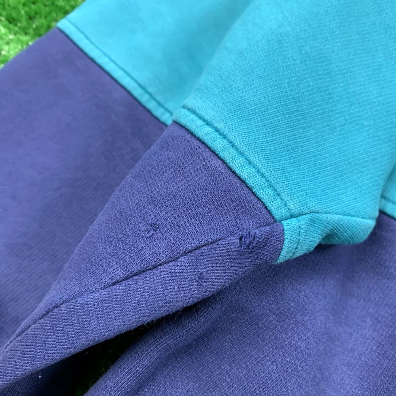 Nike Nike Vintage Sweatshirt Mens T Shirt Tonal Hoodie Center Swoosh Blue 80s Rap Size US XL / EU 56 / 4 - 7 Thumbnail