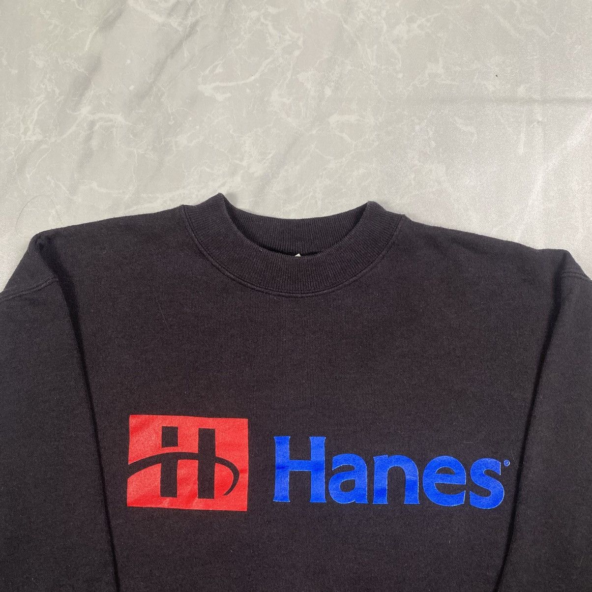 Hanes Vintage 90s Hanes Big Logo Crewneck Size US S / EU 44-46 / 1 - 2 Thumbnail