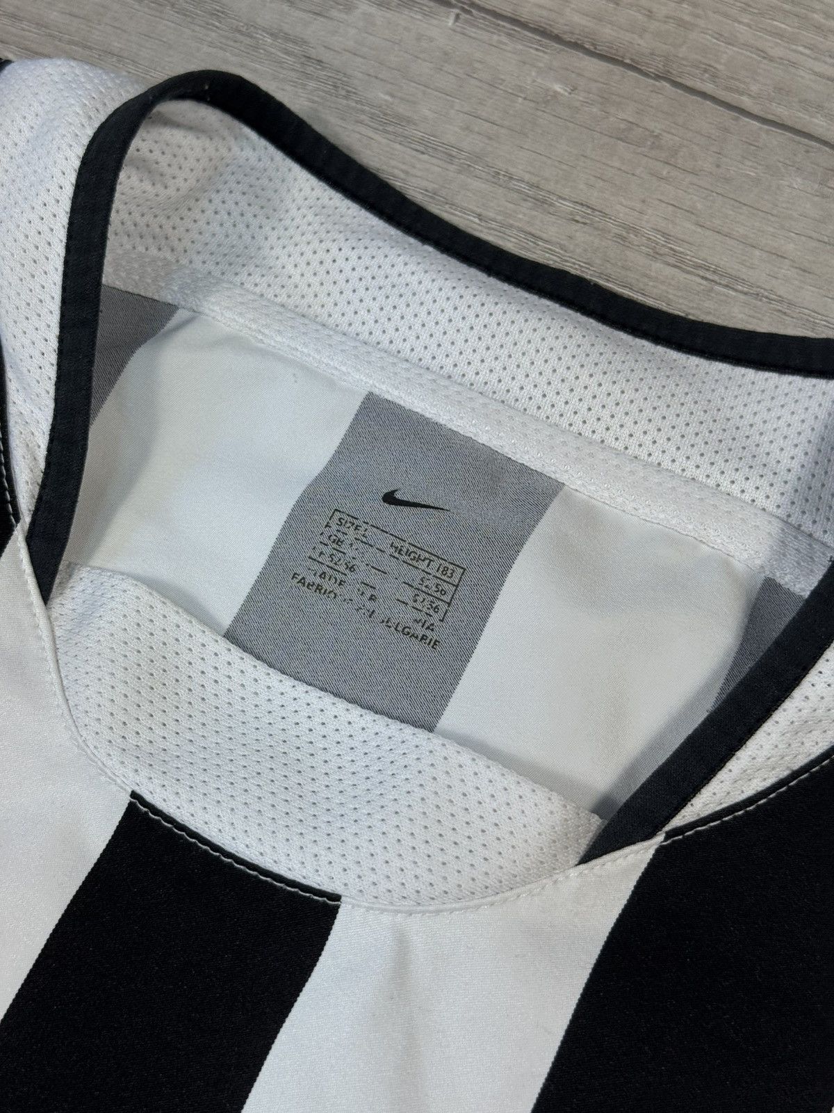 Nike Juventus Home Shirt 2003 Nike Football Jersey Size L Size US L / EU 52-54 / 3 - 8 Thumbnail