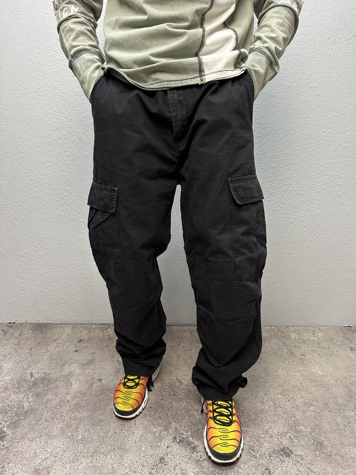 Carhartt Vintage Carhartt WIP Cargo Pants Ripstop Work Black Y2K Size US 34 / EU 50 - 2 Thumbnail