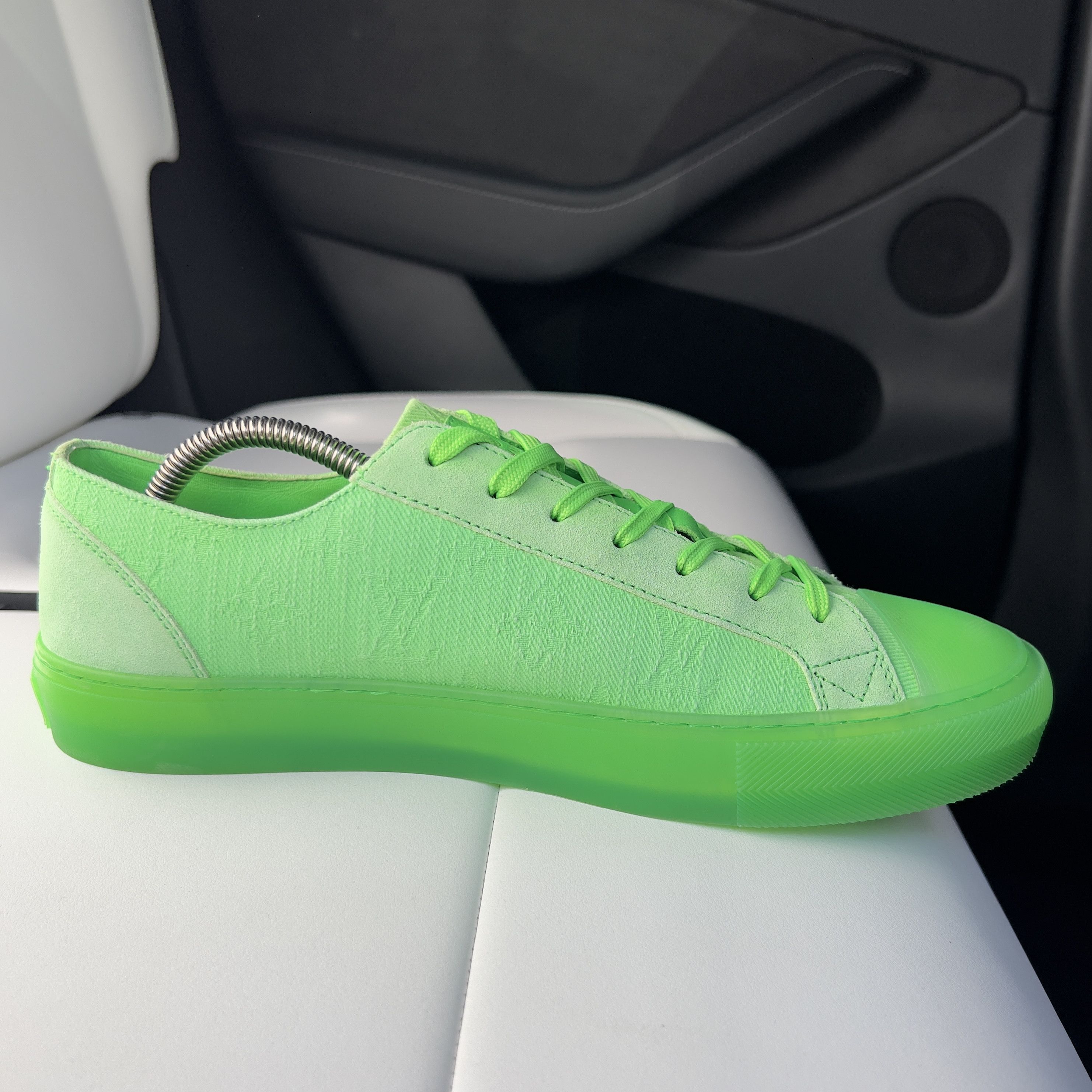 Louis Vuitton Louis Vuitton Tattoo Monogram Sneaker Neon Green Fabric Size US 8.5 / EU 41-42 - 10 Thumbnail