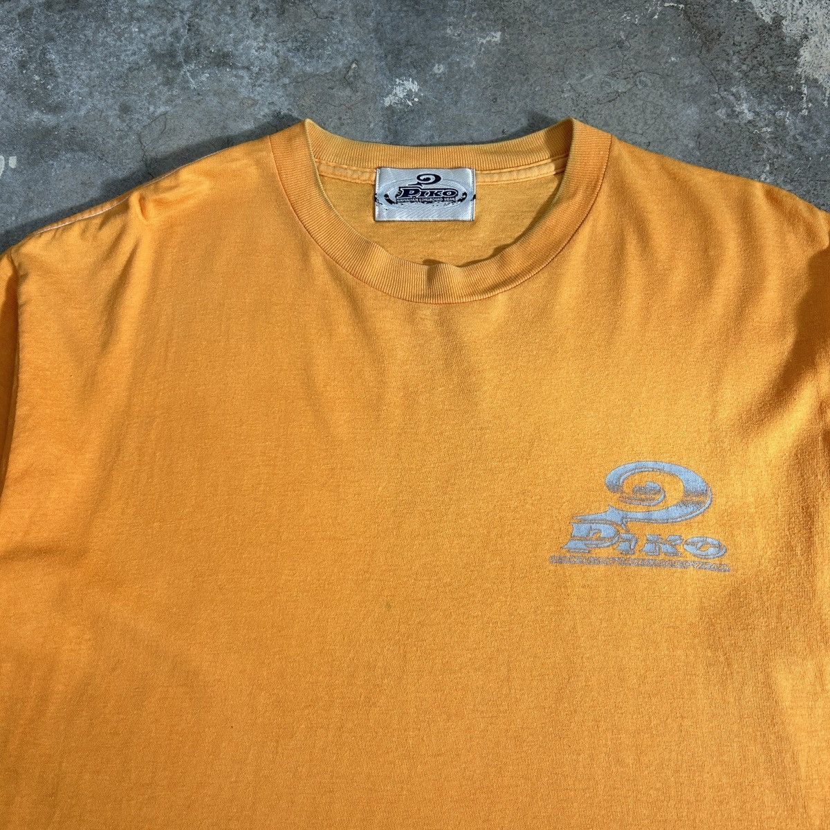Vintage 1990s Piko Hawaiian Surf Tee Size US L / EU 52-54 / 3 - 3 Thumbnail