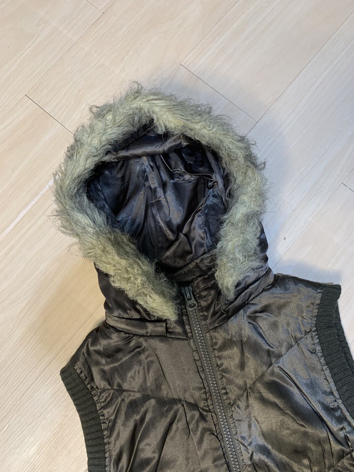 Le Grande Bleu (L.G.B.) Y2K jasper MINX Puffer Fur Vest Size US L / EU 52-54 / 3 - 3 Thumbnail