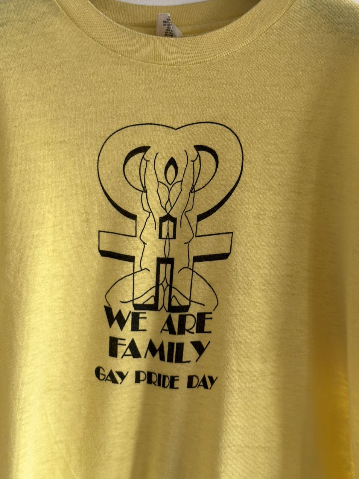Vintage *RARE* 1970s GAY PRIDE DAY FAMILY LGBTQ VTG TEE Size US L / EU 52-54 / 3 - 3 Thumbnail