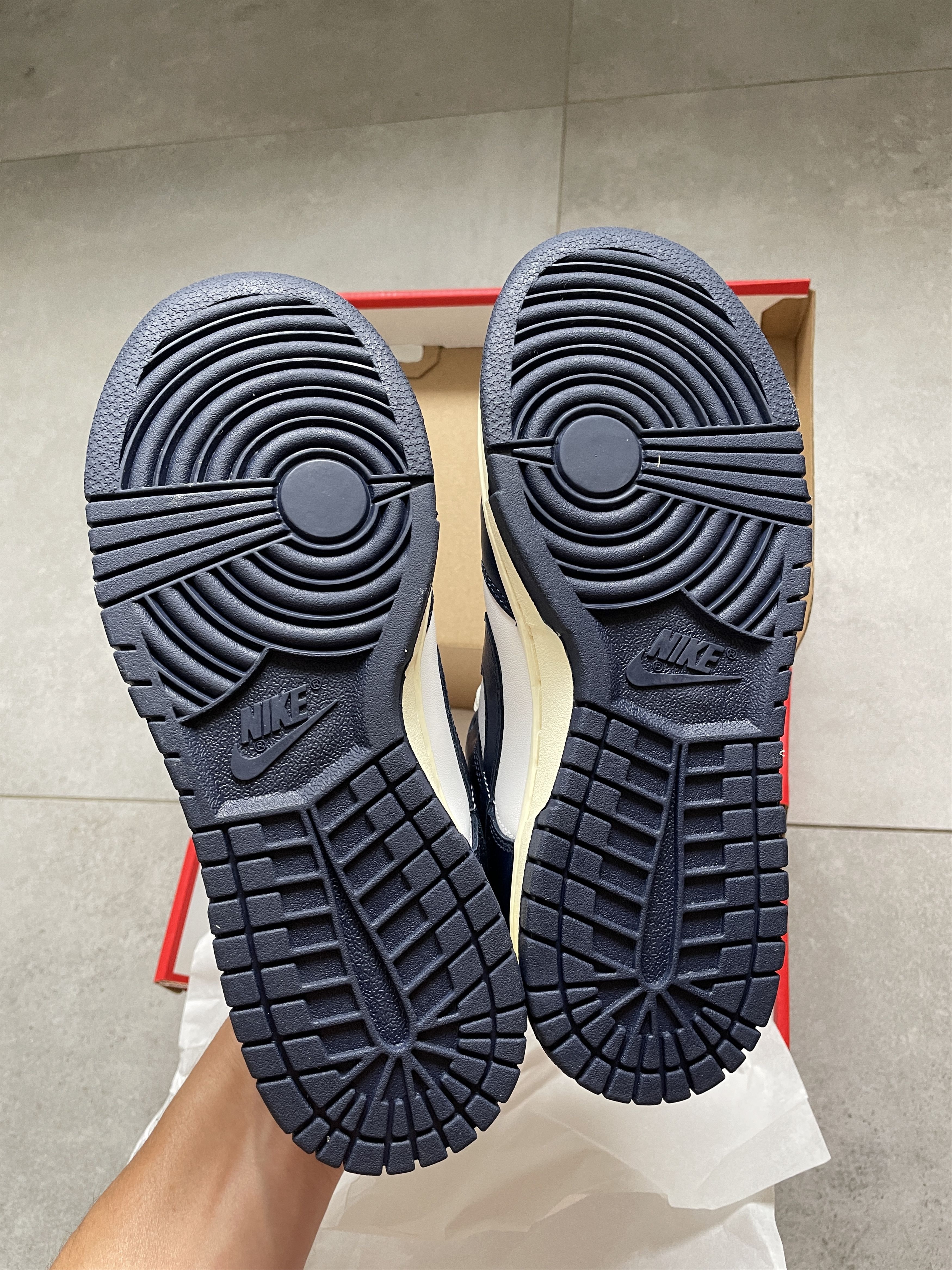 Nike NIKE DUNK LOW PRM VINTAGE MIDNIGHT NAVY Size US 5.5 / EU 38 - 2 Thumbnail