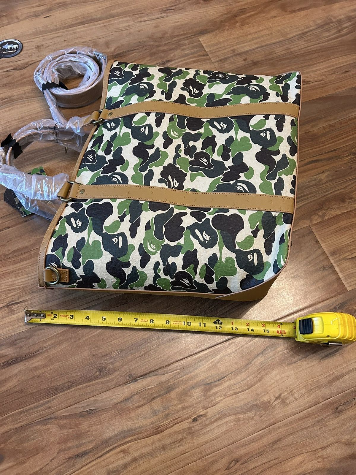 Bape NEW Bape Green ABC Camo PU Ostrich Leather Tote Bag Size ONE SIZE - 16 Thumbnail