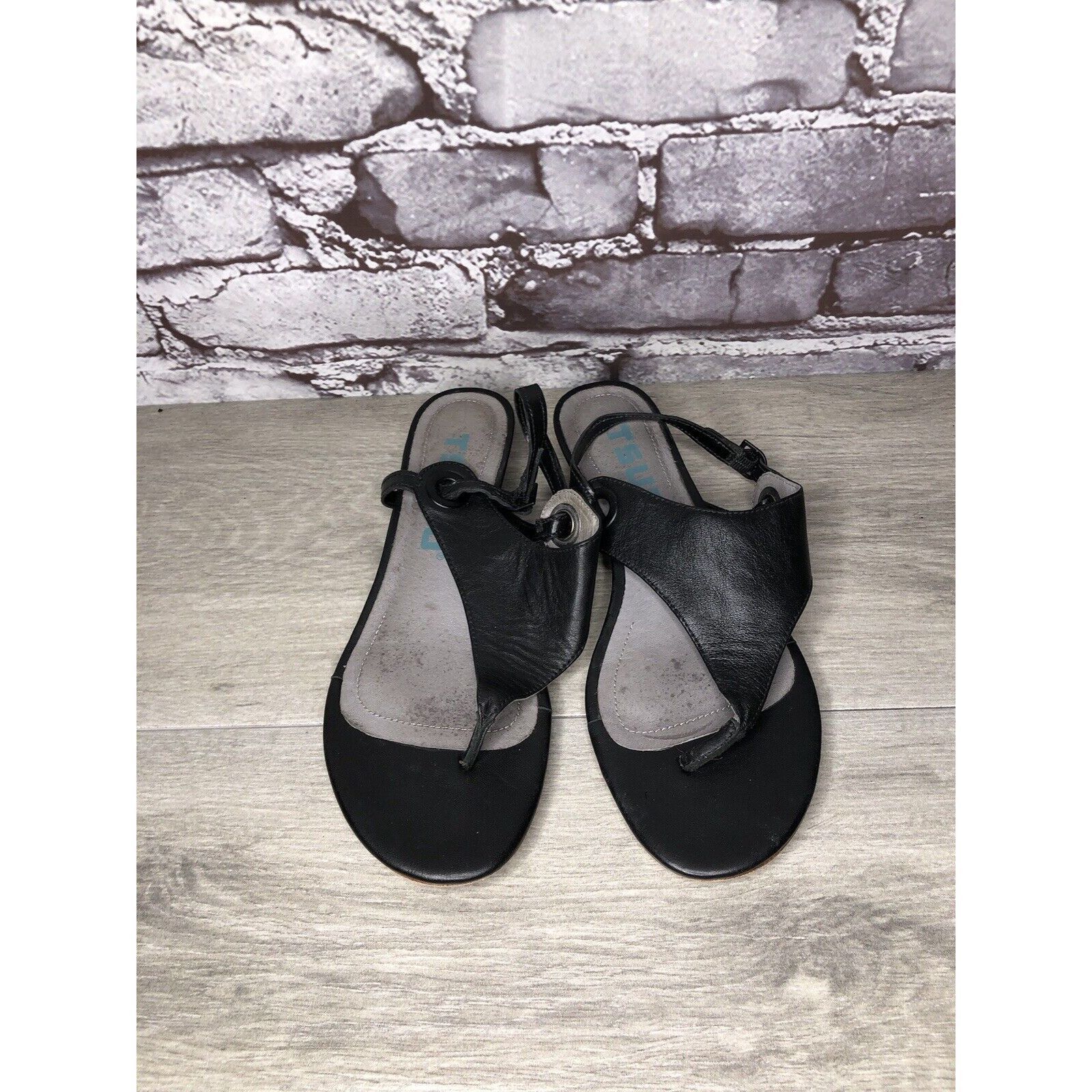 TSUBO TSUBO Black Leather Ankle Strap Wedge Thong Sandals Women’s Size US 6.5 / IT 36.5 - 9 Thumbnail