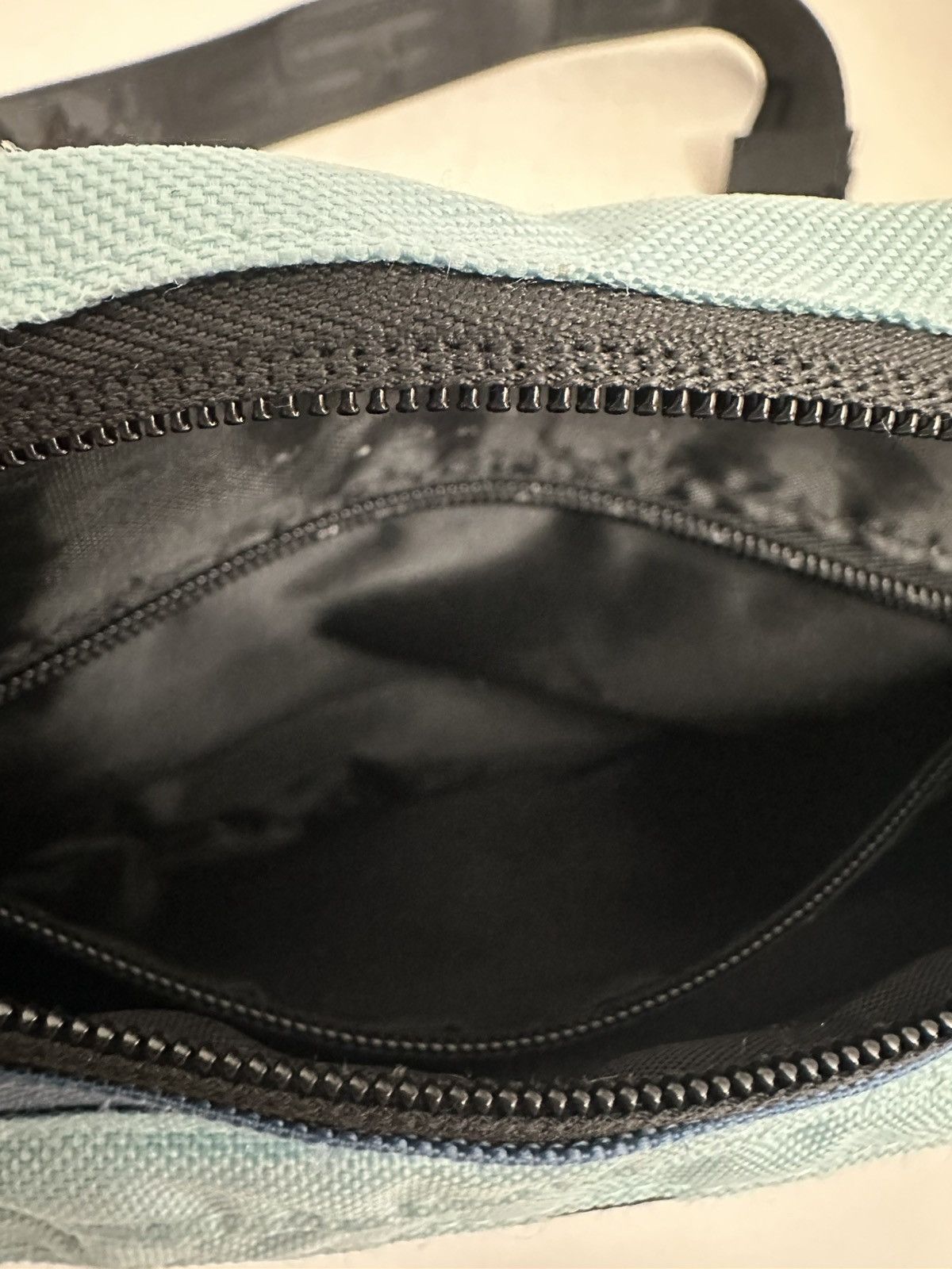 Guess Fanny pack Size ONE SIZE - 6 Thumbnail