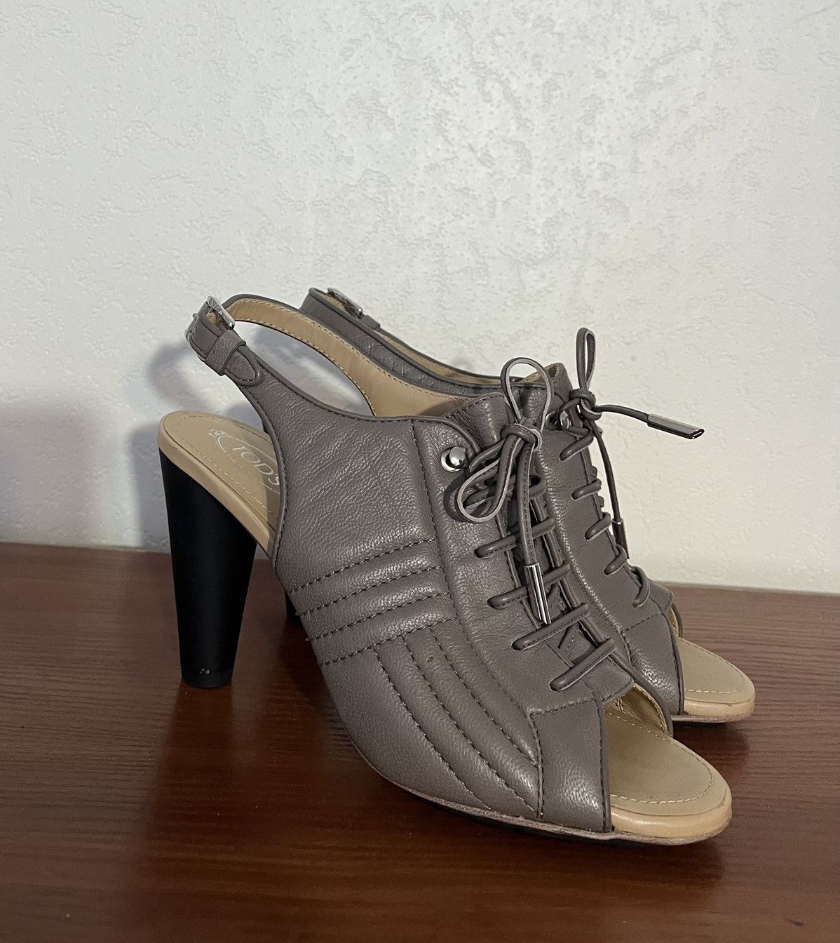 Tod's Tod’s Quilted Pattern Leather Slingback Heels Made in Italy Size US 7 / IT 37 - 5 Thumbnail