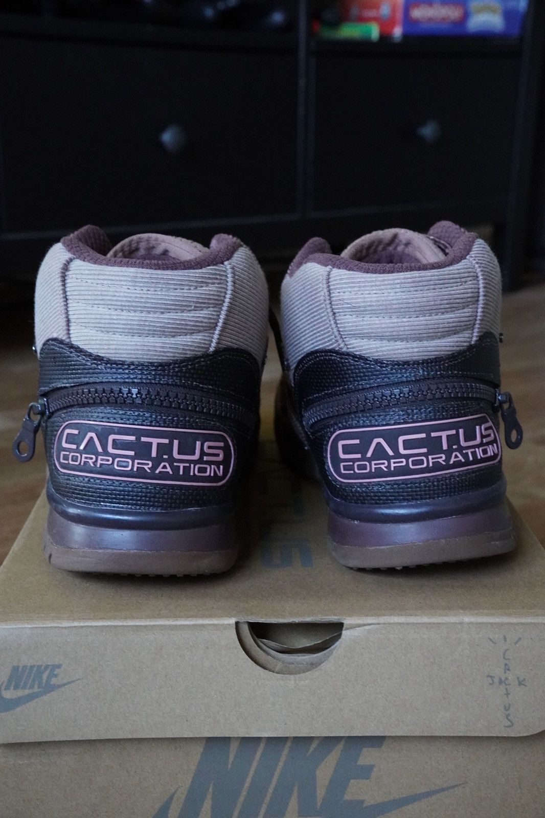 Nike × Travis Scott Nike Air Trainer Travis Scott Size US 10 / EU 43 - 4 Thumbnail