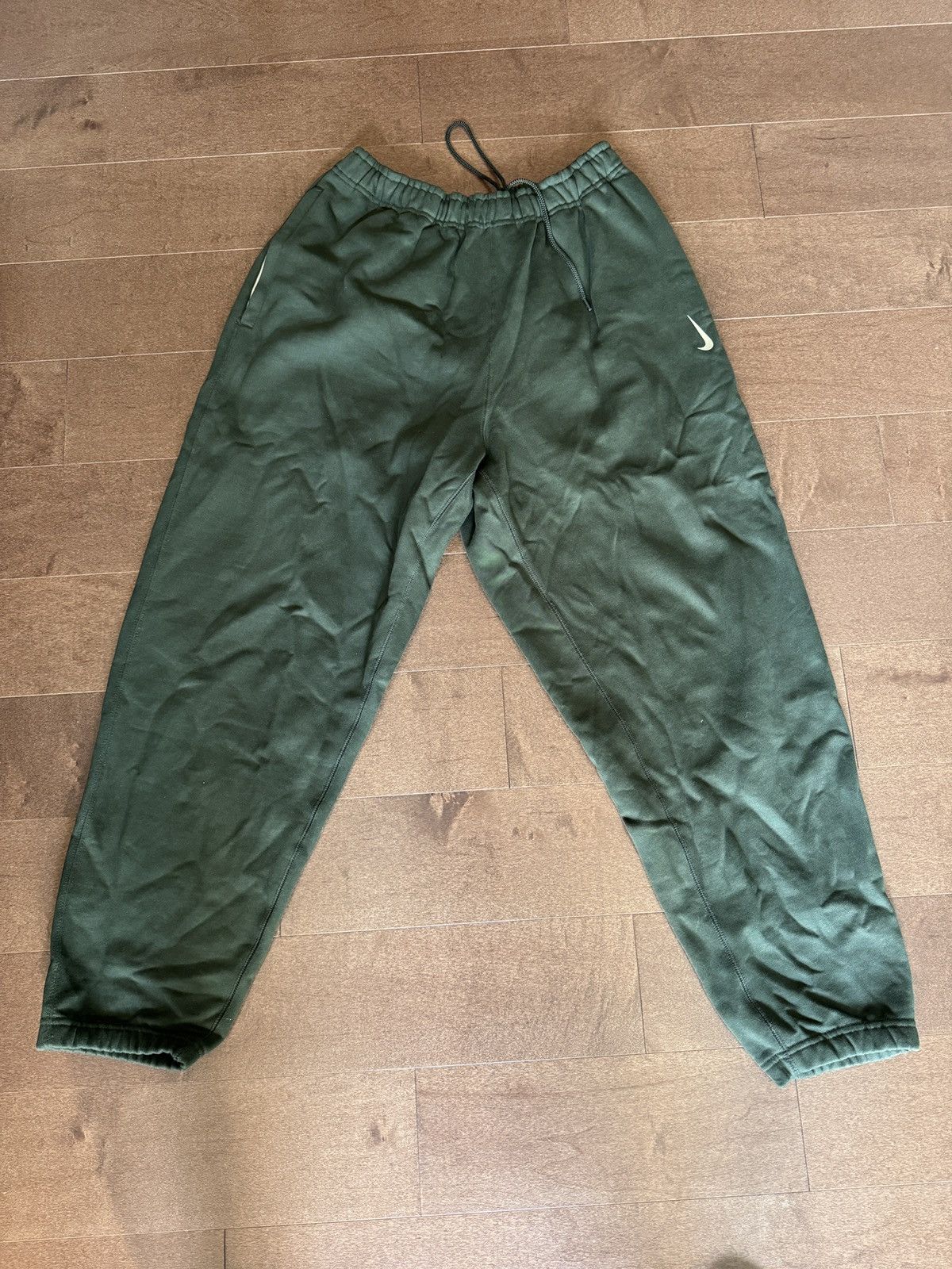 Billie Eilish × Nike Nike Billie Sweatpants L Size US 34 / EU 50 - 1 Thumbnail