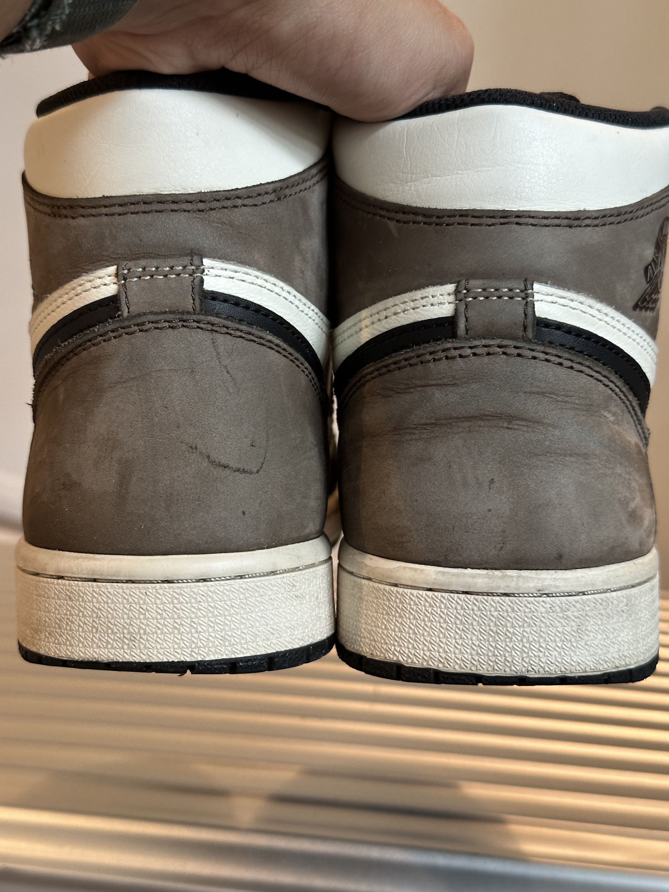 Nike Nike Air Jordan 1 Retro High OG Dark Mocha / Men's US Sz 9 Size US 9 / EU 42 - 13 Thumbnail
