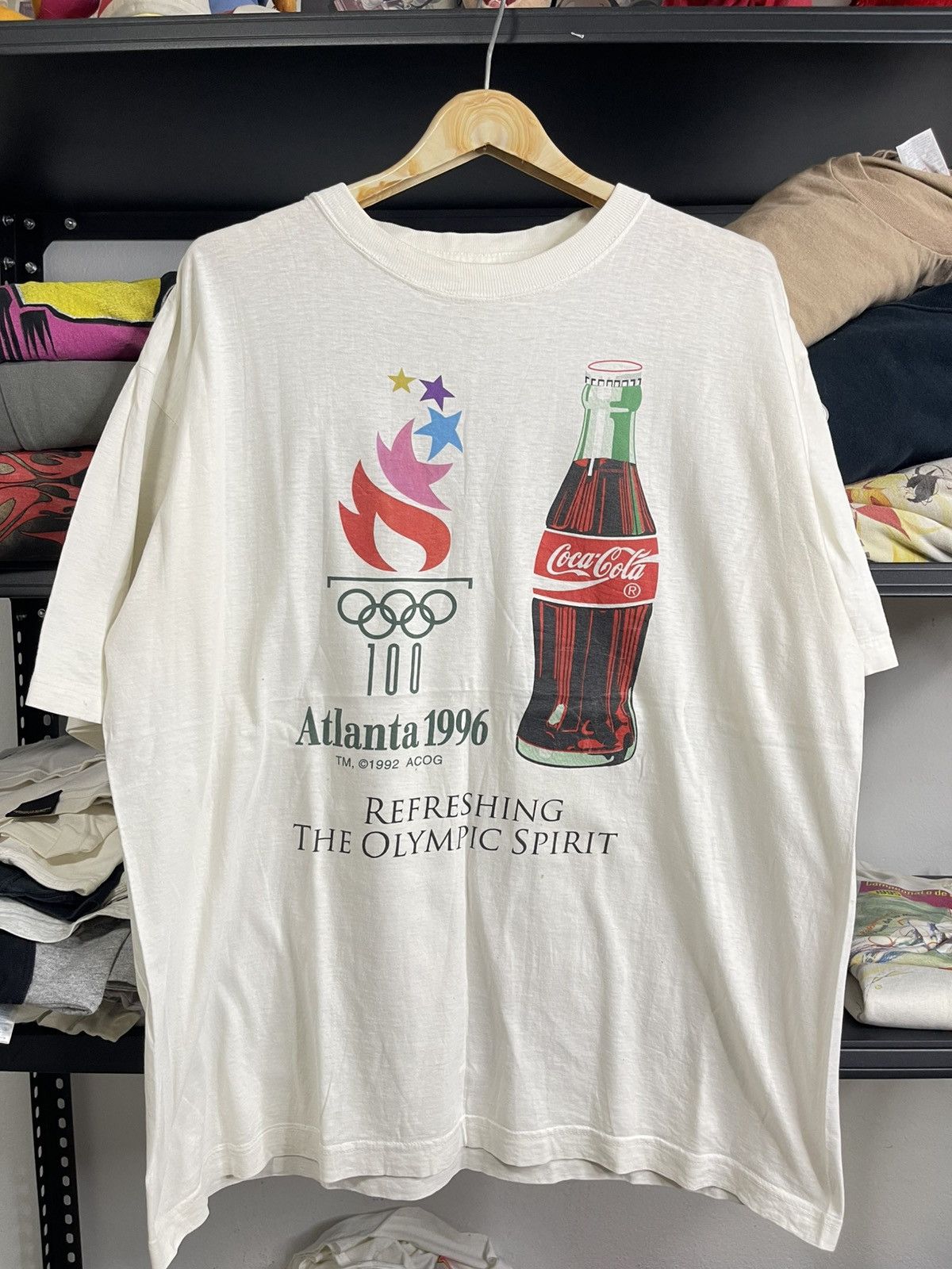 Vintage COCA COLA ATLANTA 1996 REFRESHING THE OLYMPIC SPIRIT Tee Size US XL / EU 56 / 4 - 1 Thumbnail