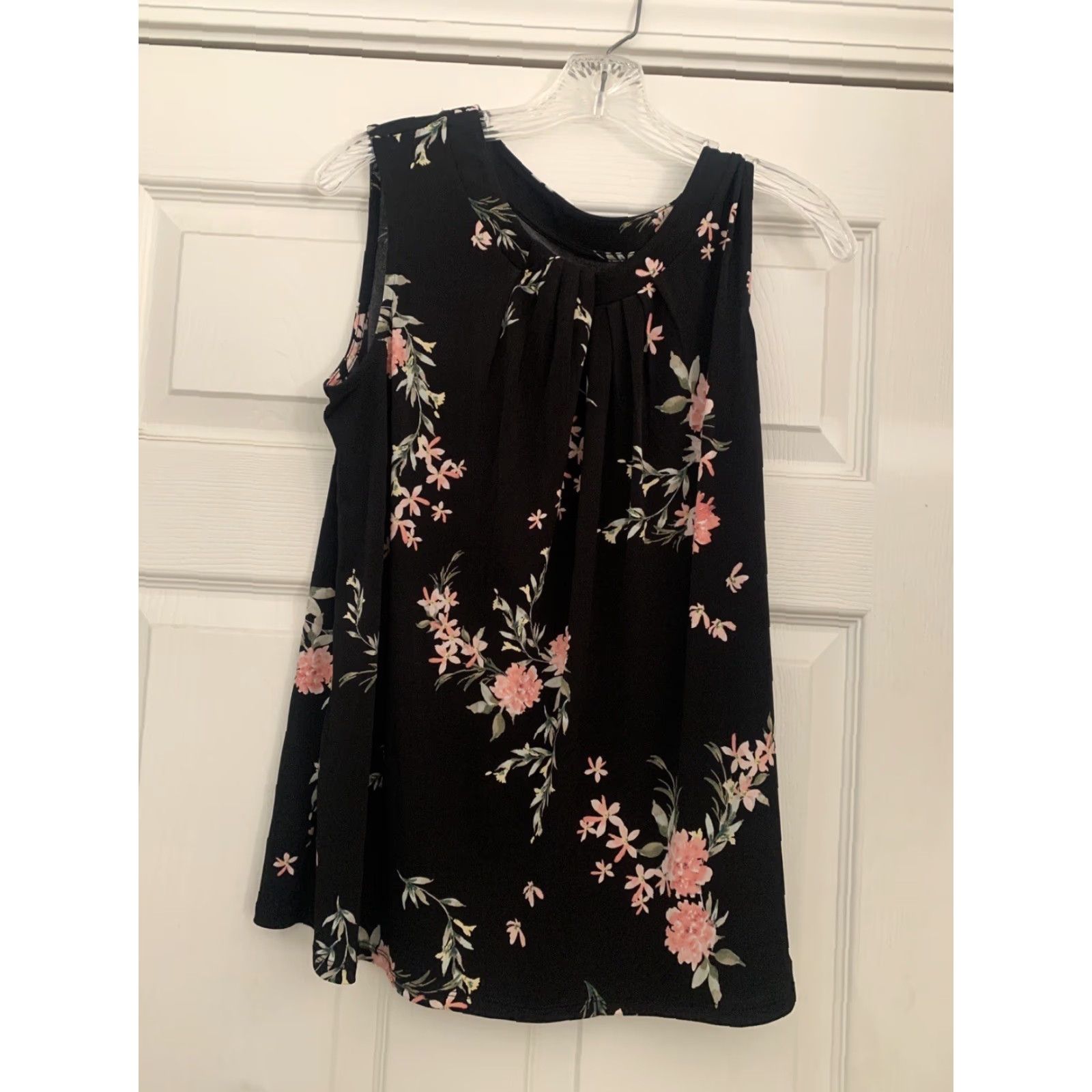 Croft & Barrow Croft & Barrow Womens Medium Black Floral Sleeveless Shirt Tank New With Tags Size M / US 6-8 / IT 42-44 - 2 Thumbnail