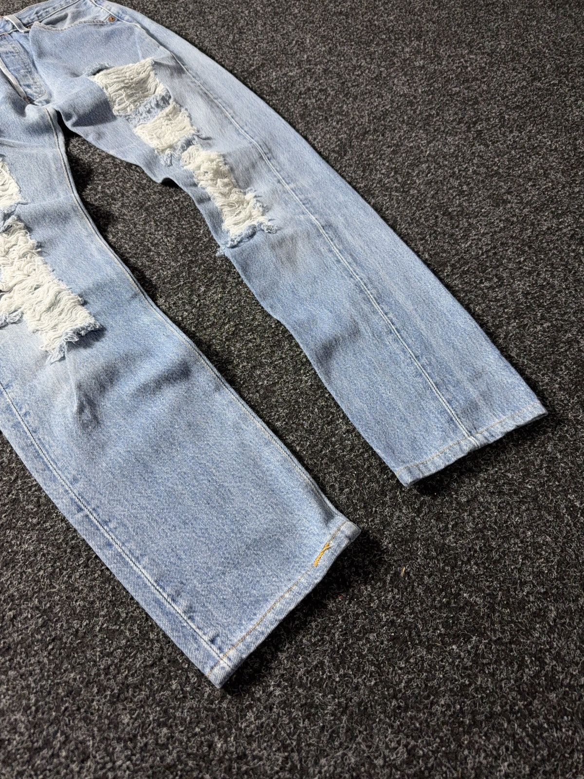 Levi's × Vintage Vintage 90s Levi’s 501 Distressed Denim Pants Jeans y2k Size US 33 - 4 Thumbnail