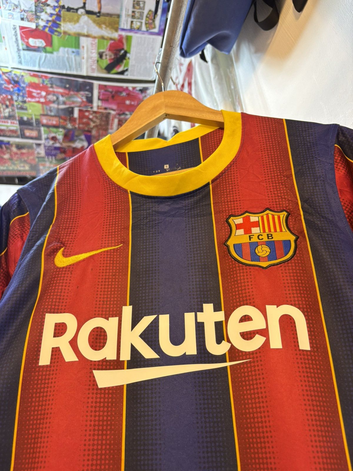 Nike 2020 FC Barcelona Home Kit MESSI 10 Size US S / EU 44-46 / 1 - 3 Thumbnail