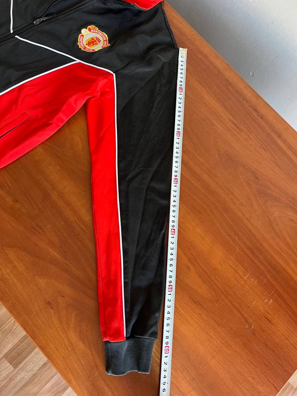 Adidas 1988/90 MANCHESTER UNITED ADIDAS REMAKE SOCCER JACKET SZ S Size US S / EU 44-46 / 1 - 18 Thumbnail