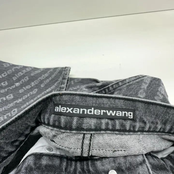 Alexander Wang Alexander Wang Letter Print Straight Leg Jeans - Size 26" / US 2 / IT 38 - 7 Thumbnail