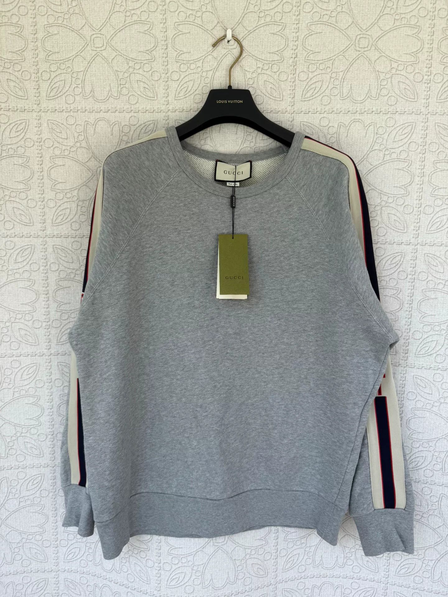 gucci logo sweatshirt in gray with stripes