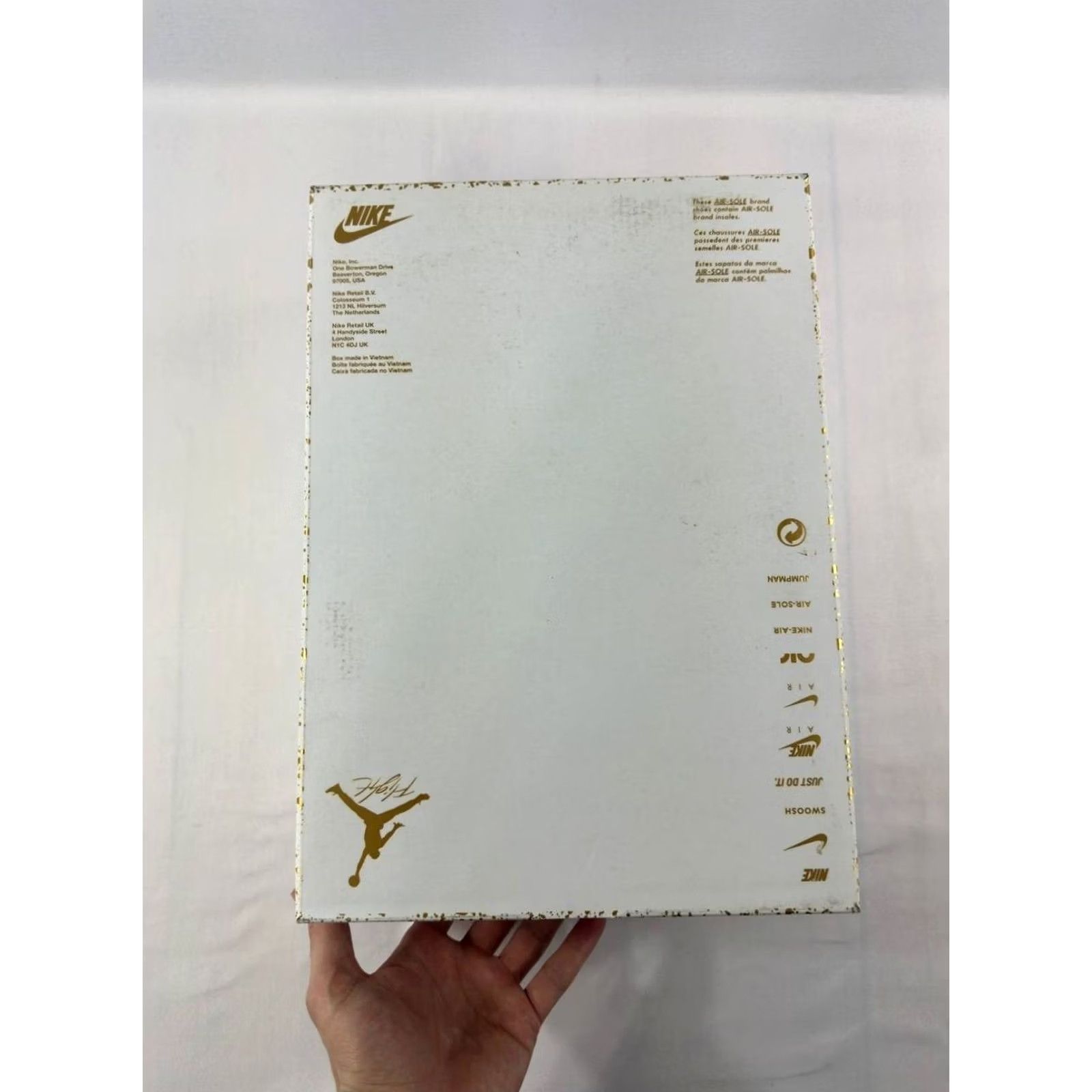 Jordan Brand Nike Air Jordan 4 Retro Metallic Gold Sneaker Women's Size 8.5 AQ9129-170 Size US 9 / IT 39 - 5 Thumbnail