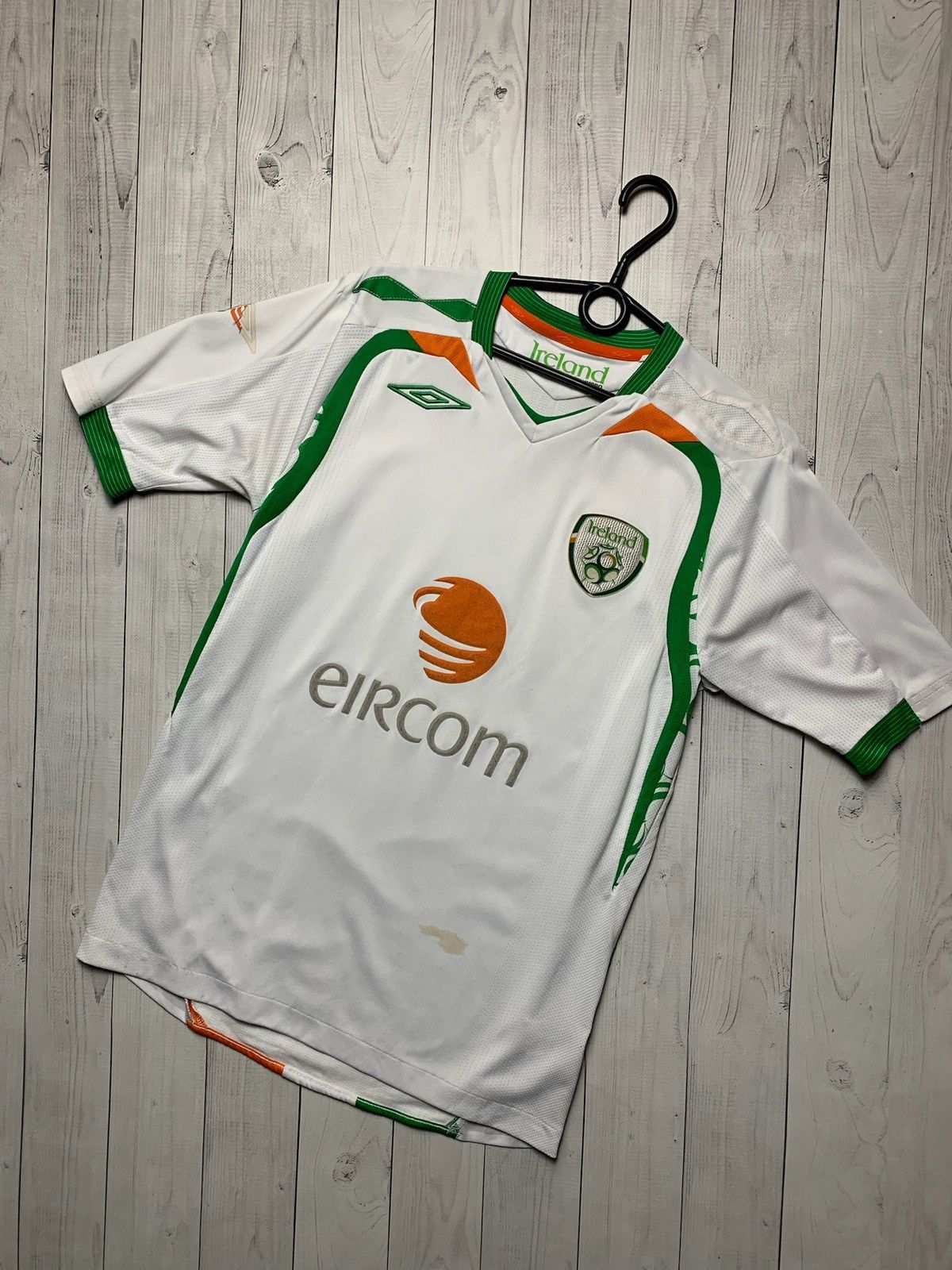 Umbro × Vintage Vintage Umbro Ireland soccer jersey size S logo Size US S / EU 44-46 / 1 - 1 Thumbnail