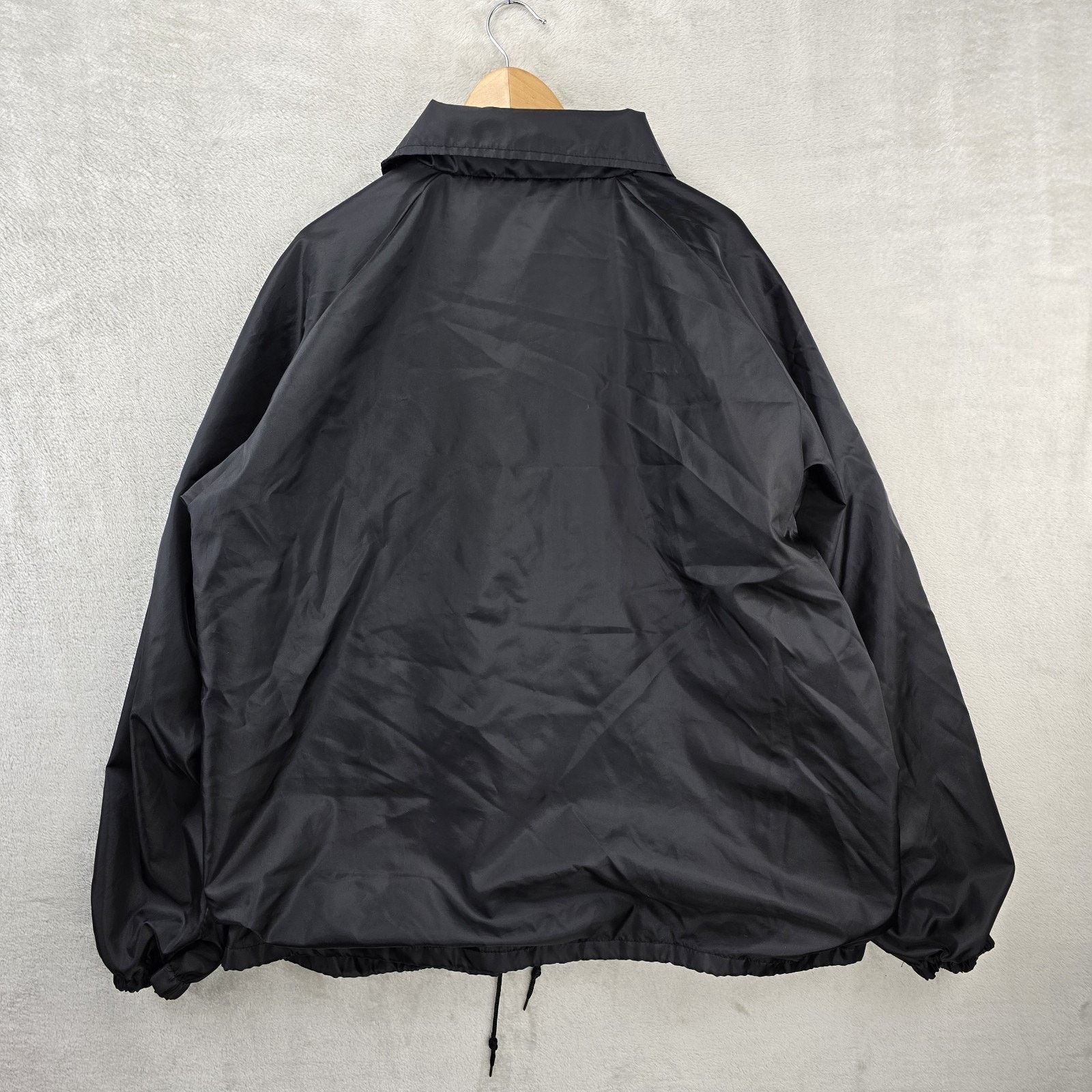 Dunbrooke Vintage Tampa Bay Buccaneers Coach Windbreaker Jacket XL 90s Size US XL / EU 56 / 4 - 9 Thumbnail