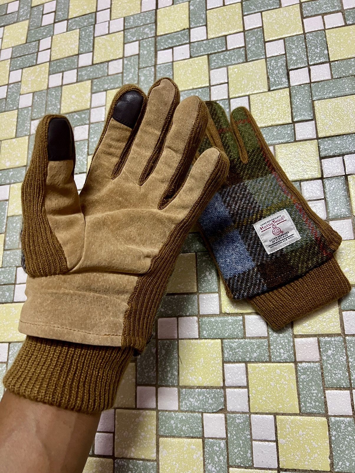 Designer × Harris Tweed Harris Tweed Gloves Size ONE SIZE - 6 Thumbnail