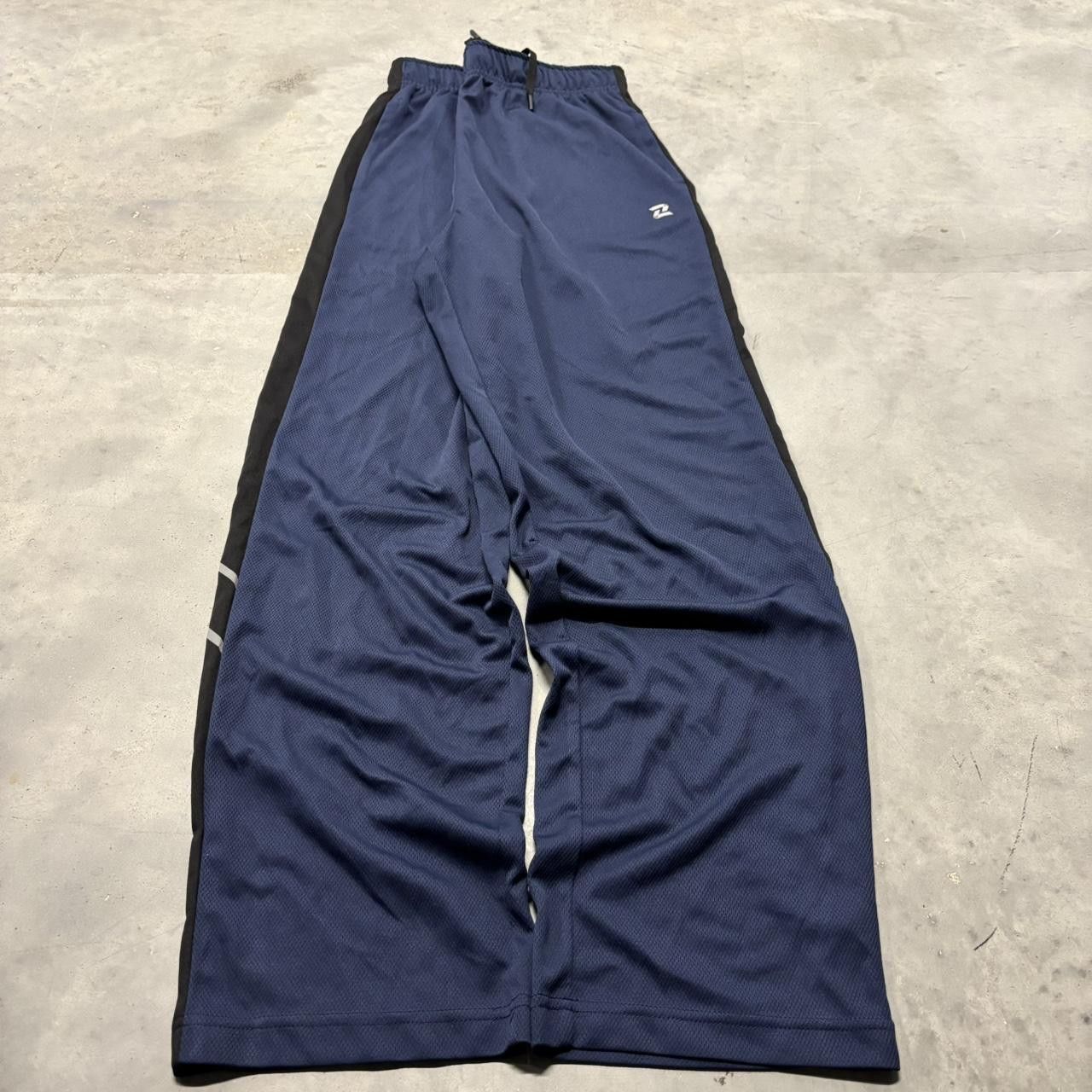 Japanese Brand × Vintage Crazy Vintage Y2K/2000s Navy Blue Streetwear Essential Track Pants! Size US 32 / EU 48 - 2 Thumbnail