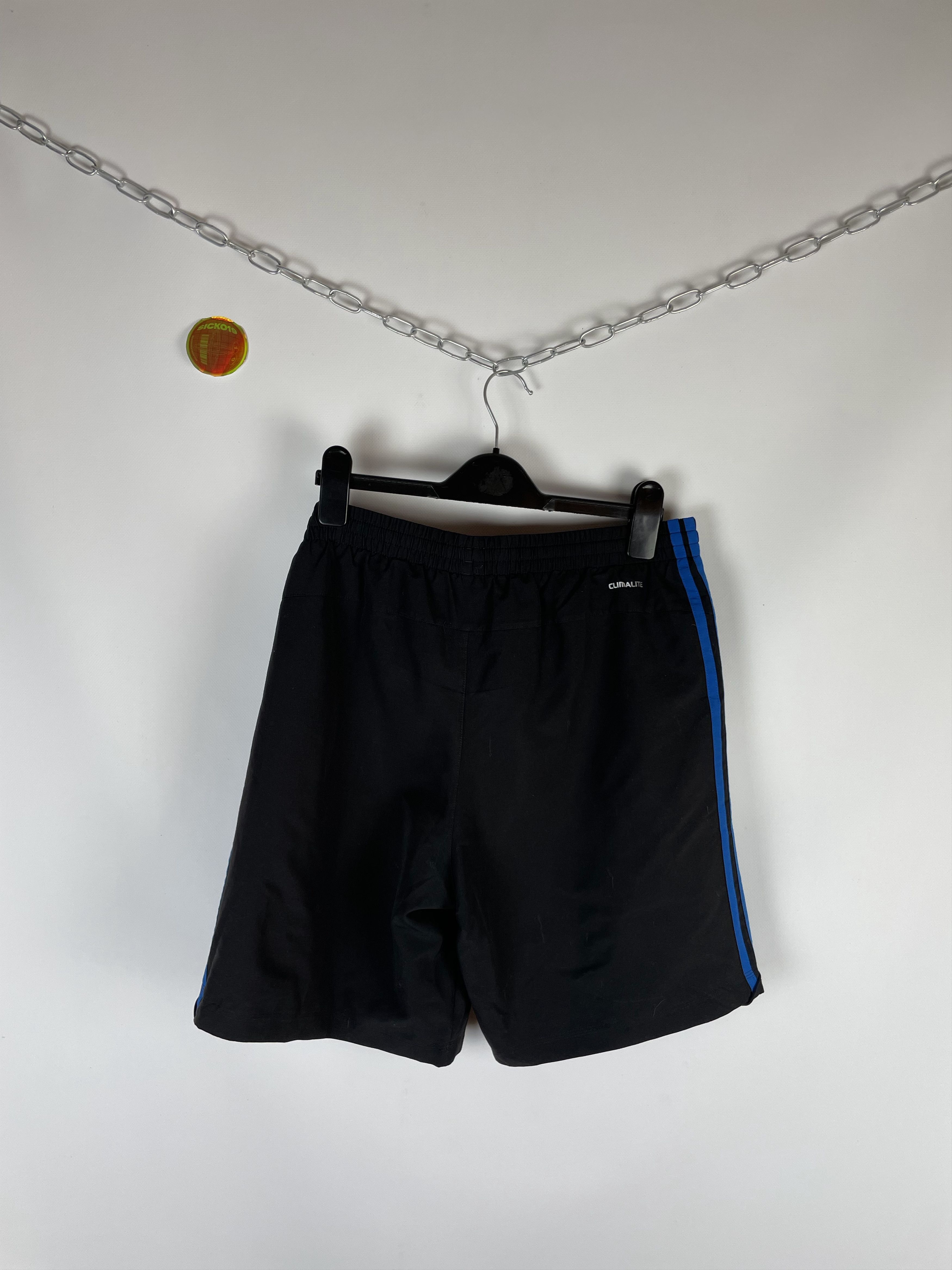 Adidas Vintage Adidas Shorts Y2k Size US 32 / EU 48 - 8 Thumbnail