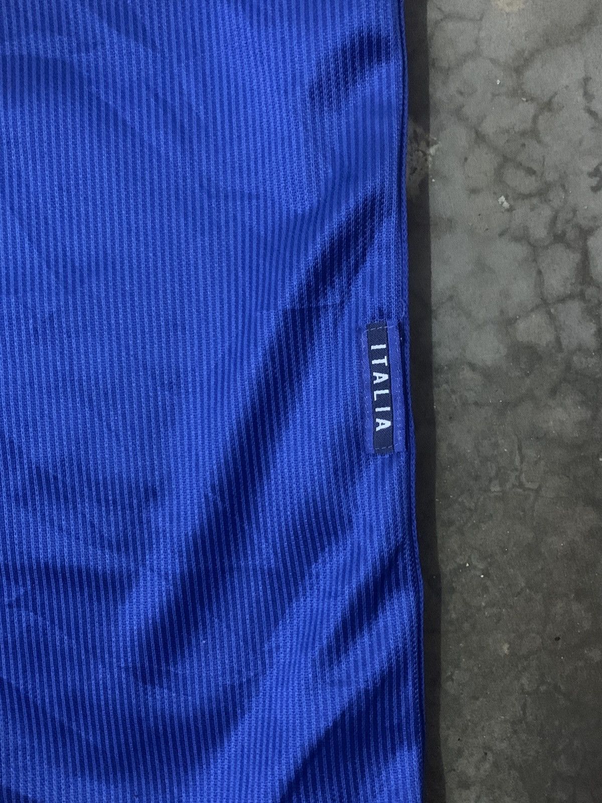 Nike × Vintage Vintage 1998 Italy Home Jersey Size US L / EU 52-54 / 3 - 10 Thumbnail