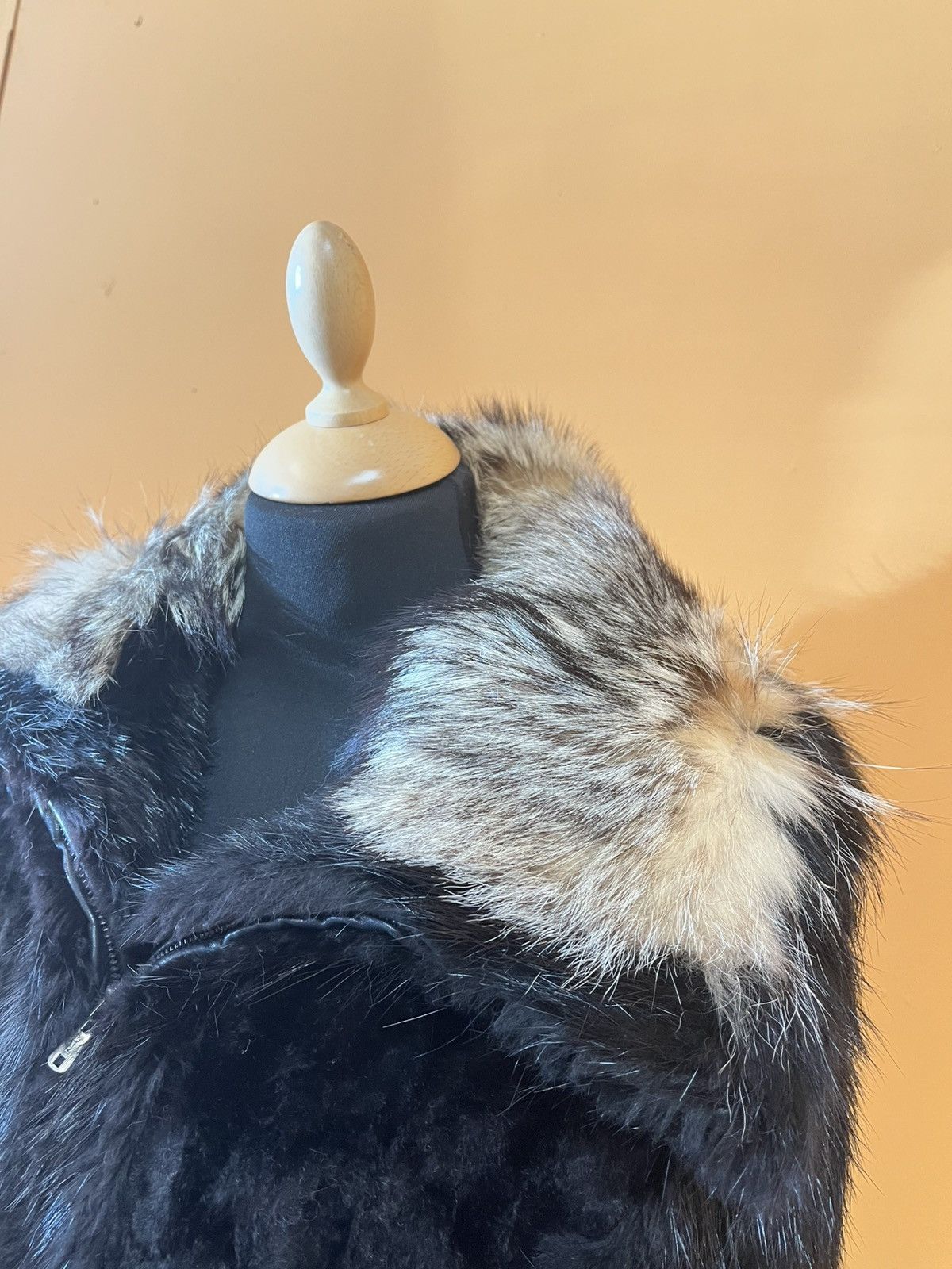Yves Saint Laurent Yves Saint Laurent fur coat Size M / US 6-8 / IT 42-44 - 5 Thumbnail