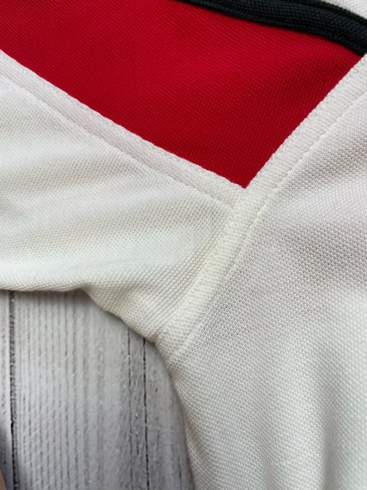 Vintage Vintage adidas AC Milan soccer polo Opel white rare size S Size US S / EU 44-46 / 1 - 7 Thumbnail