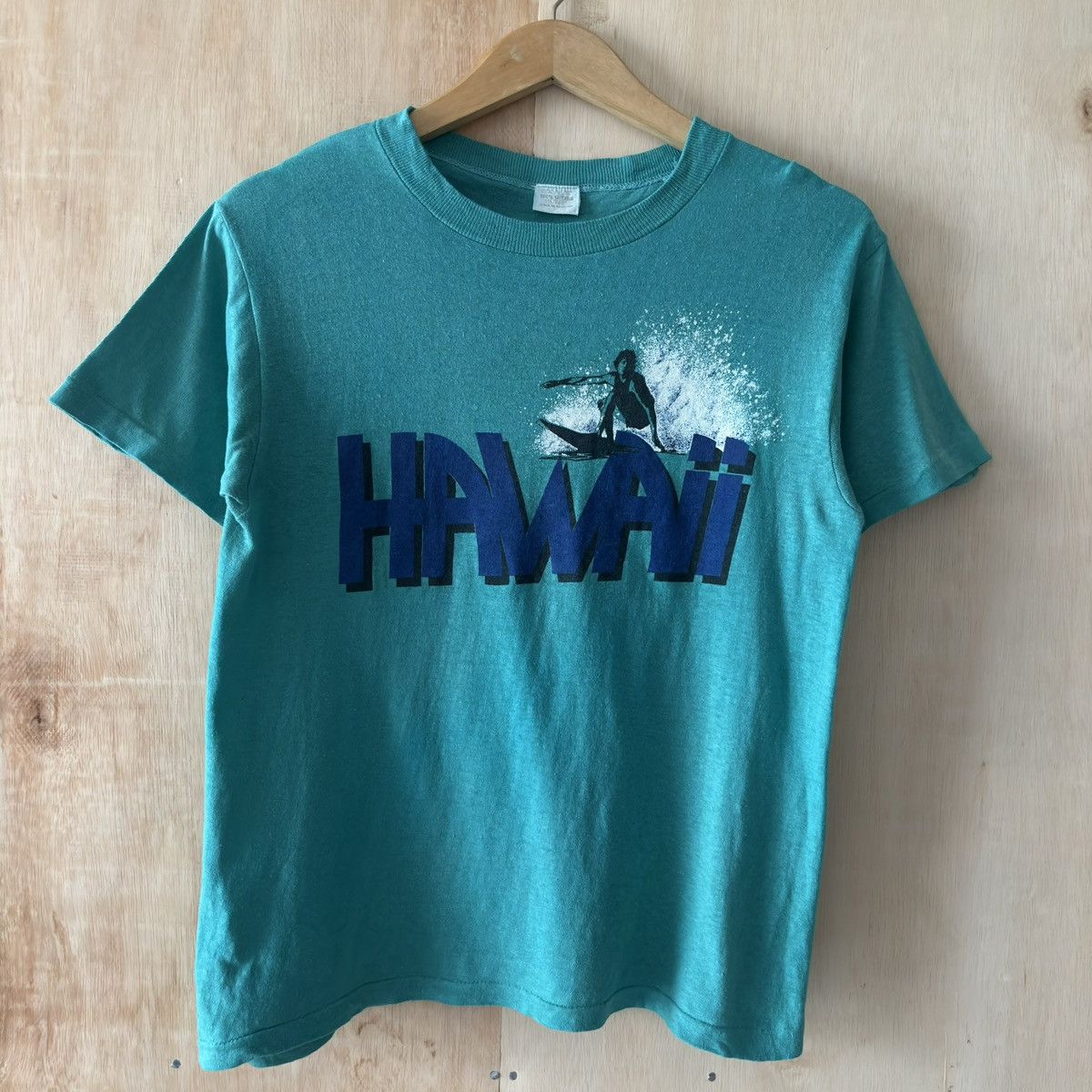 Japanese Brand 80s Hawaii Surf Style Tee by Tee Shirt Size US M / EU 48-50 / 2 - 1 Thumbnail