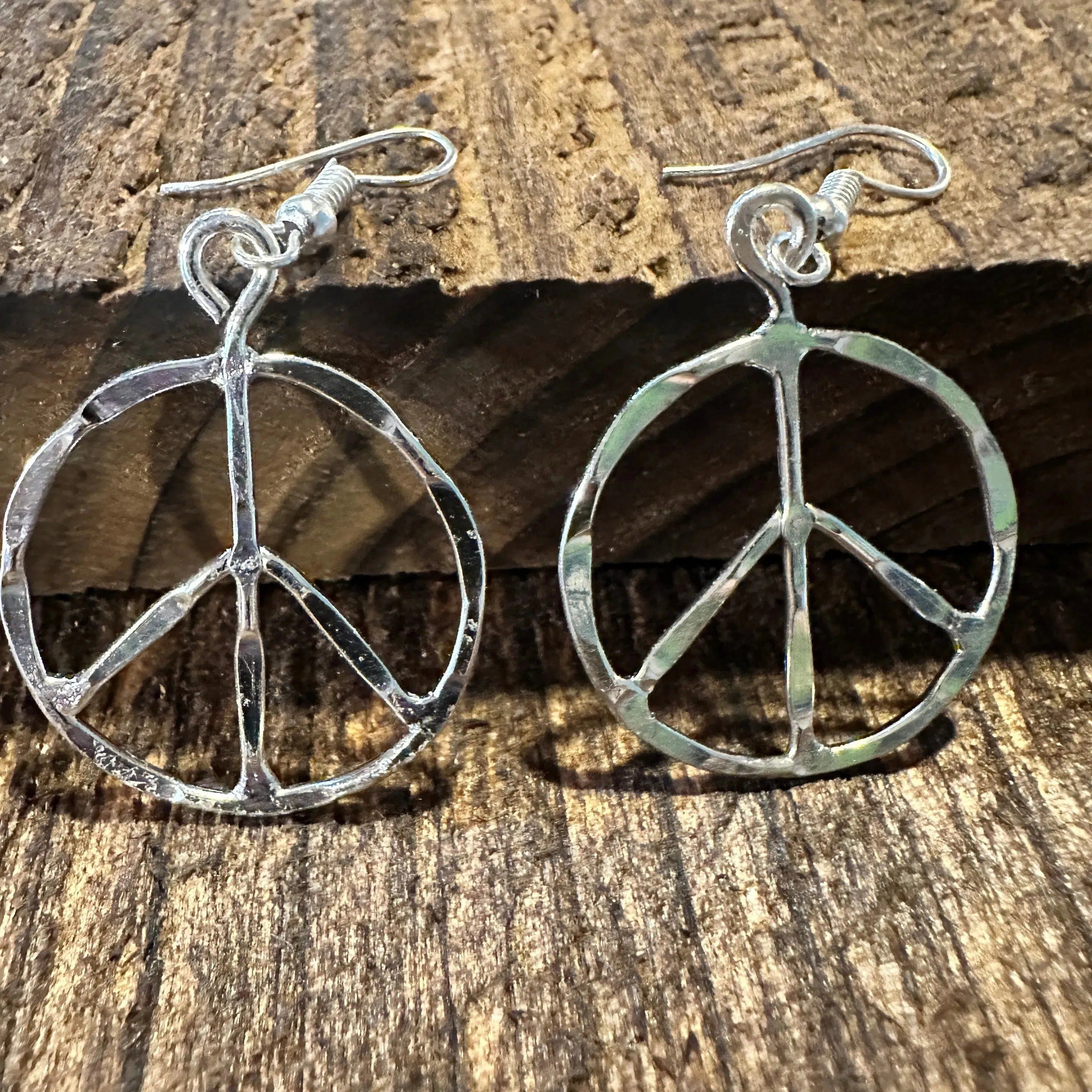 Other Handmade Artesian Hippie Silver Plated Peace Sign Drop Wire Size ONE SIZE - 1 Thumbnail