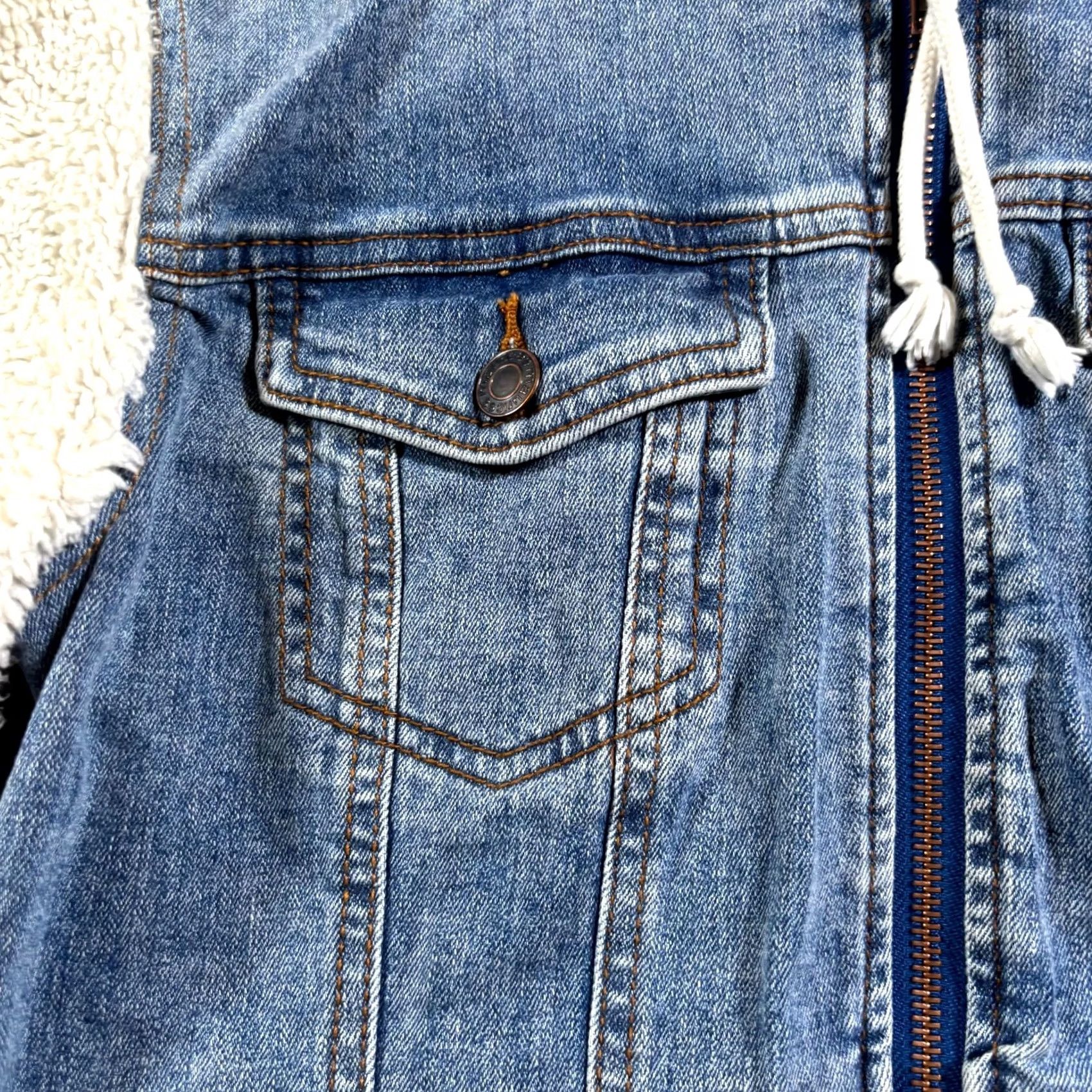 Vintage Maurices Jacket Womens Small Blue Denim Cotton Sherpa Hooded Full Zip Winter Size S / US 4 / IT 40 - 6 Thumbnail