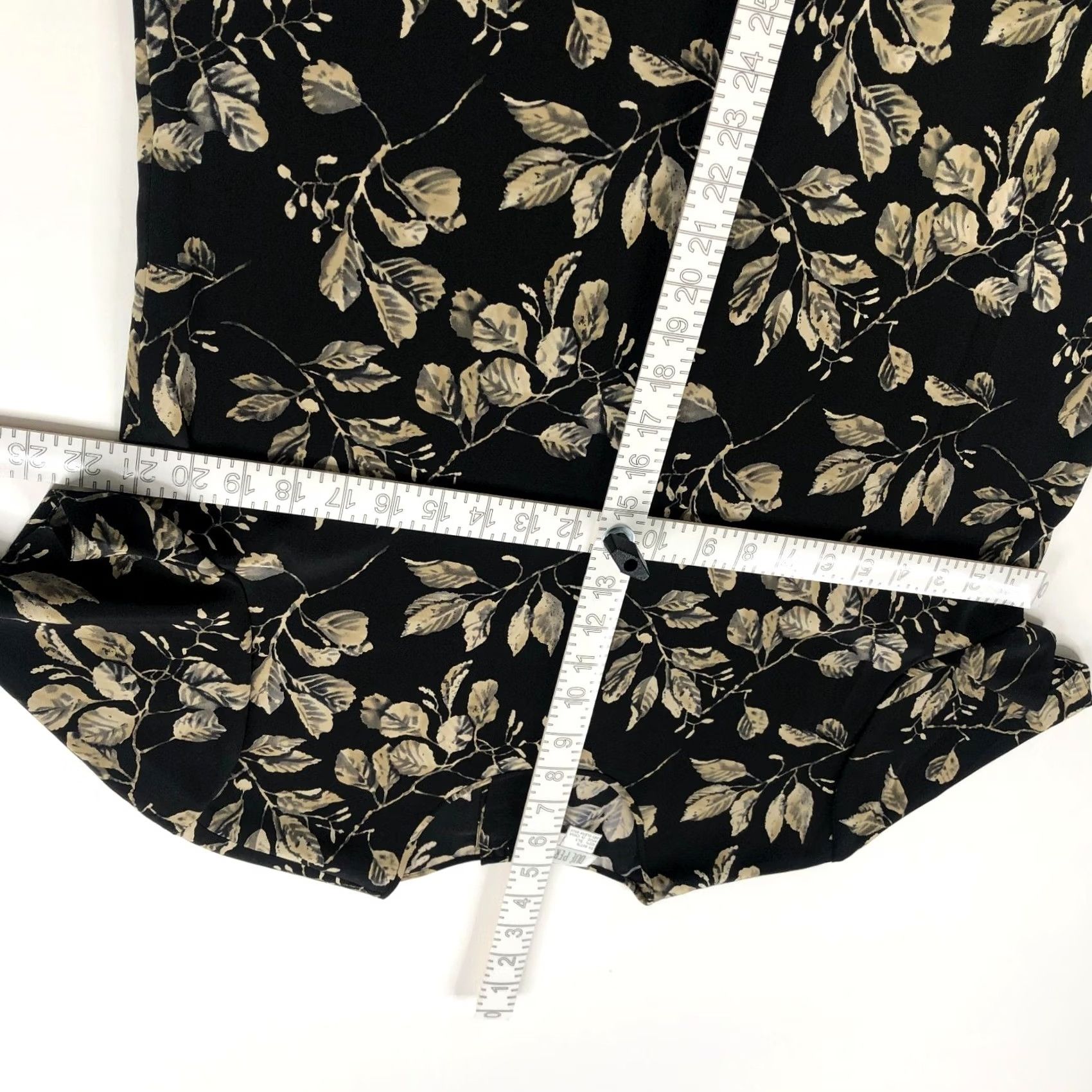 Vintage Due Per Due 14 Womens Pullover Blouse Black Silk Geometric Short Sleeve Round Neck 100% Pullover Top Shirt Size XL / US 12-14 / IT 48-50 - 5 Thumbnail