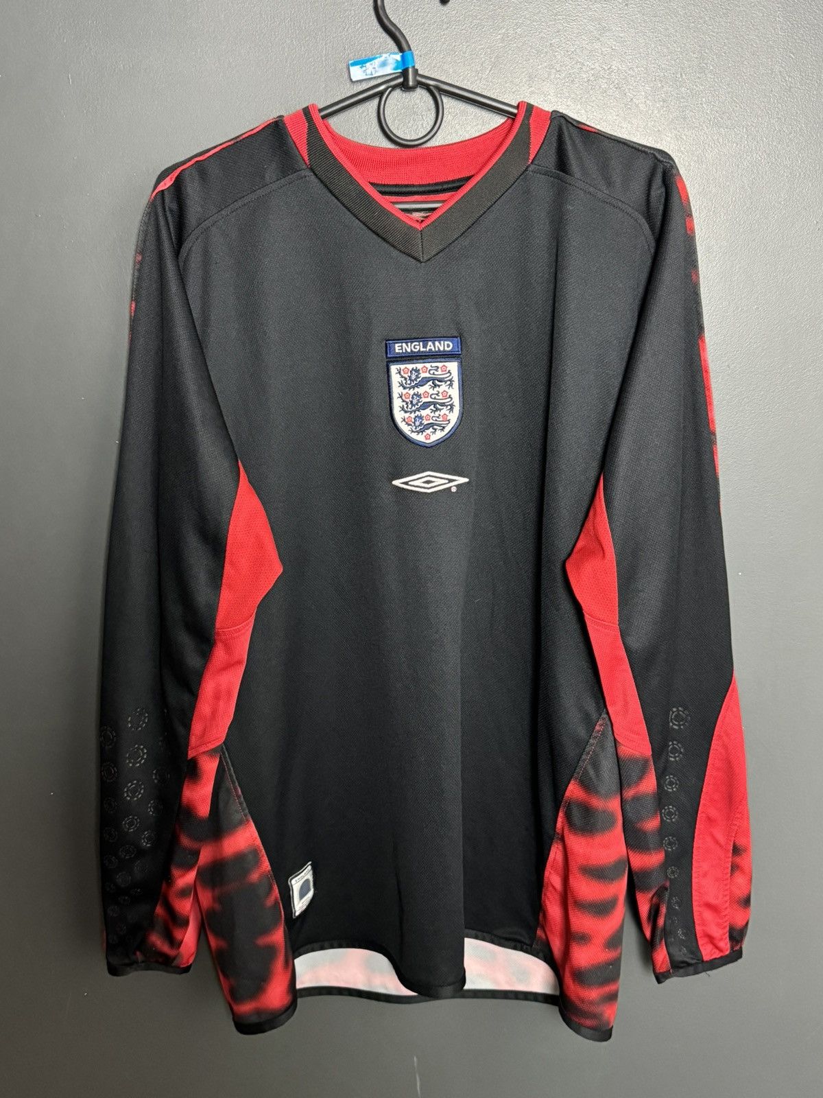 Umbro England National Team 03/05 Goalkeeper Football Jersey Size US M / EU 48-50 / 2 - 1 Thumbnail