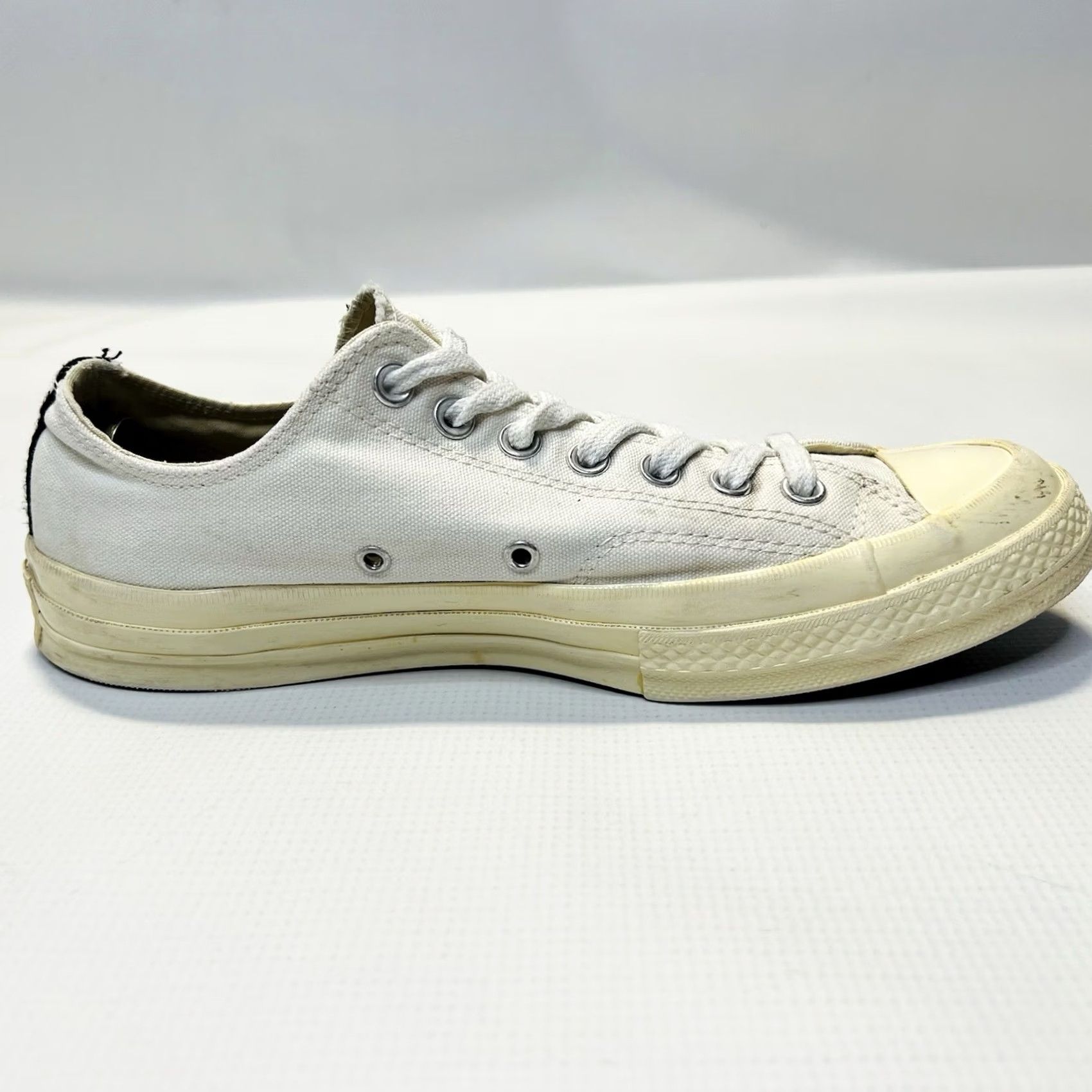 Converse Converse Comme des Garçons Play x Chuck 70 Low Milk Sneakers Mens Size 9 Womens Size 11 White Colorblock Canvas Rubber Shoes Retro Casual Workwear Size US 9 / IT 39 - 3 Thumbnail