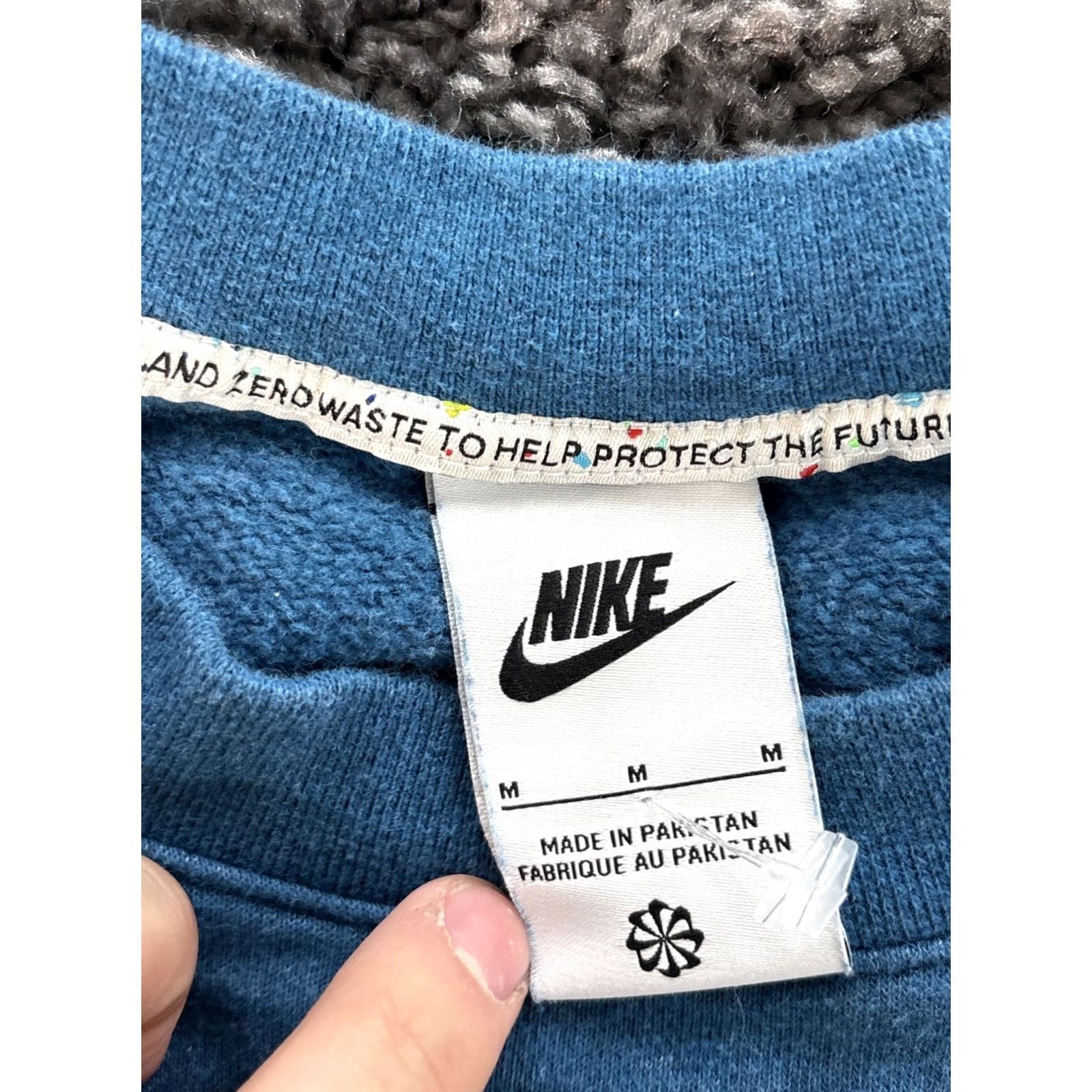 Nike Nike Sweatshirt Mens M Blue Zero Carbon Crewneck Blue Fleece Pullover DM5630-404 Sports Breathable Regular Size M Shoes? Size US M / EU 48-50 / 2 - 4 Thumbnail
