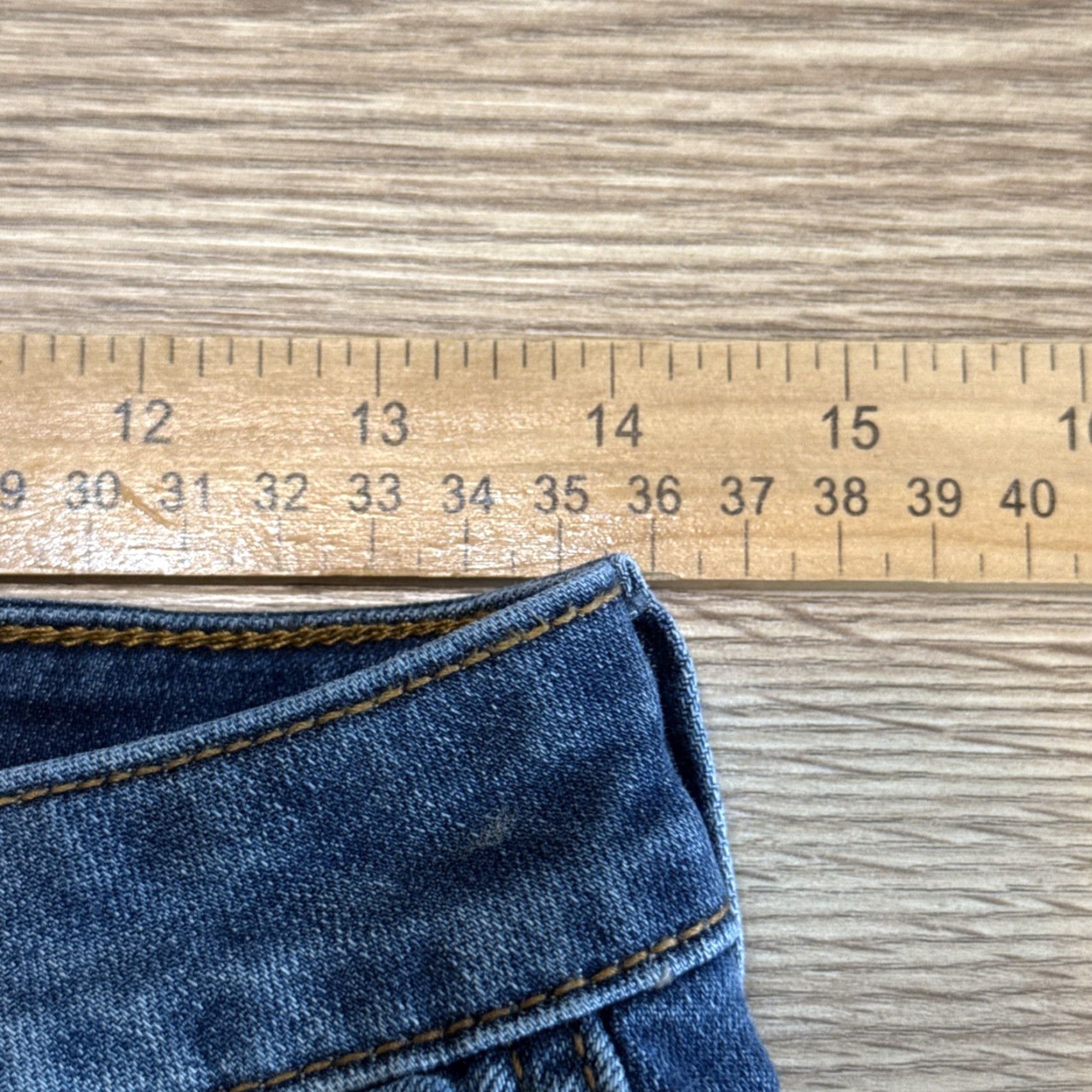 Vintage VINTAGE Mudd Women's Denim Skirt Size 7 Short Mini Stretch Blue Distressed Size 28" / US 6 / IT 42 - 5 Thumbnail